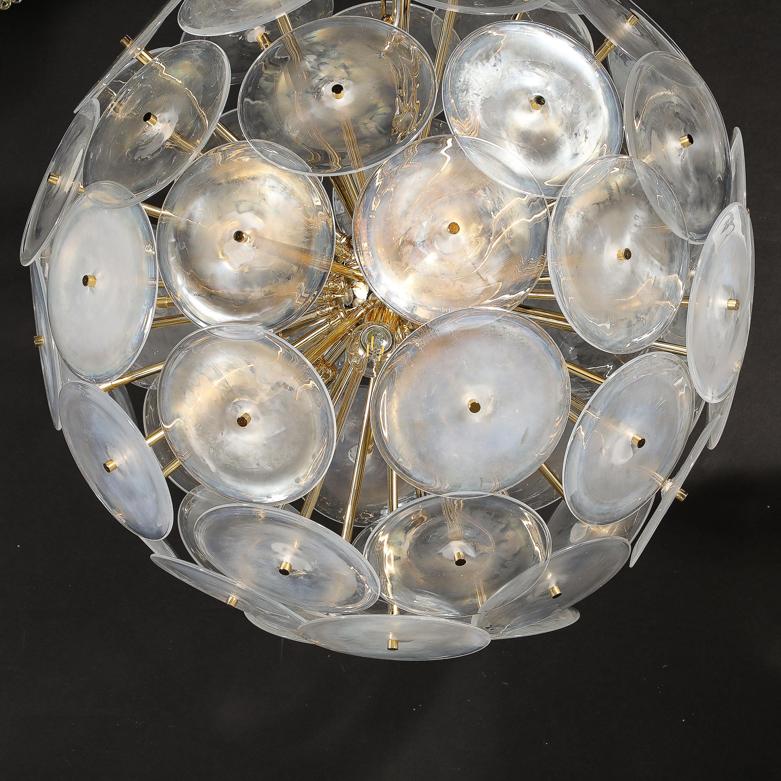 Lustre moderniste en verre de Murano opalescent soufflé à la main avec raccords en laiton en vente 6