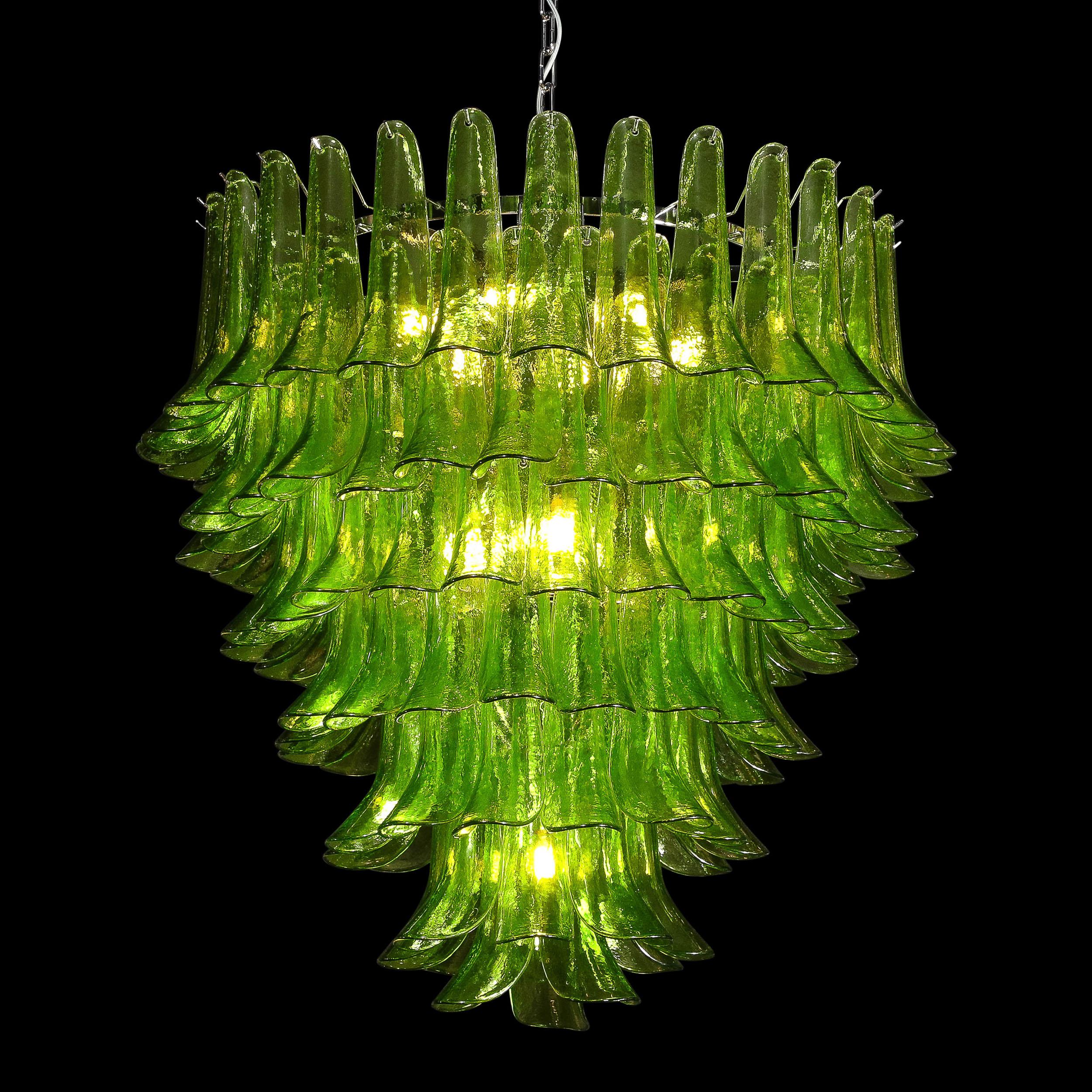 Modernist Hand-Blown Peridot Murano Glass Feather Chandelier w/ Chrome Fittings In New Condition For Sale In New York, NY