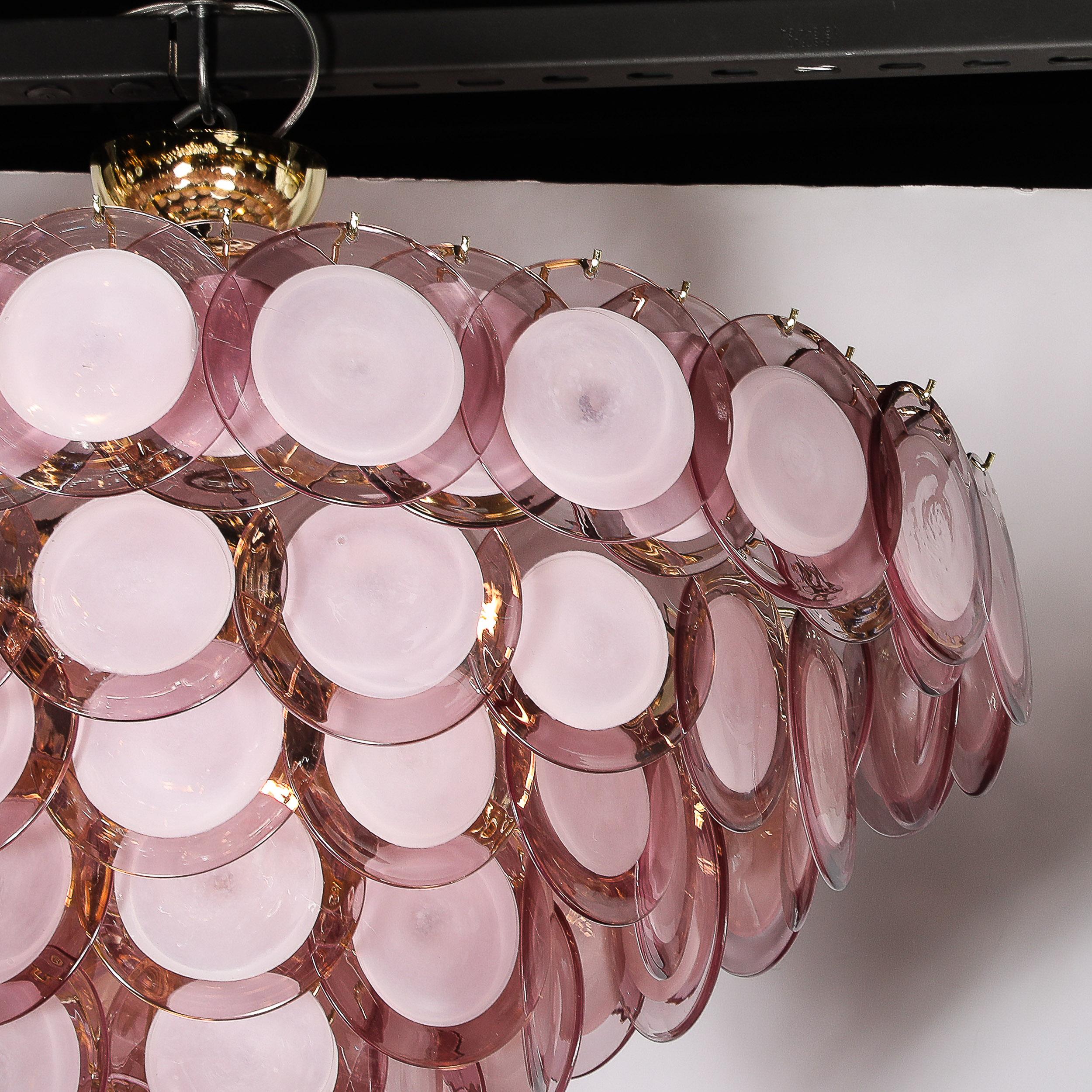 20ième siècle Lustre moderne à disque à 6 branches en laiton et Murano soufflé à la main en améthyste fumée en vente