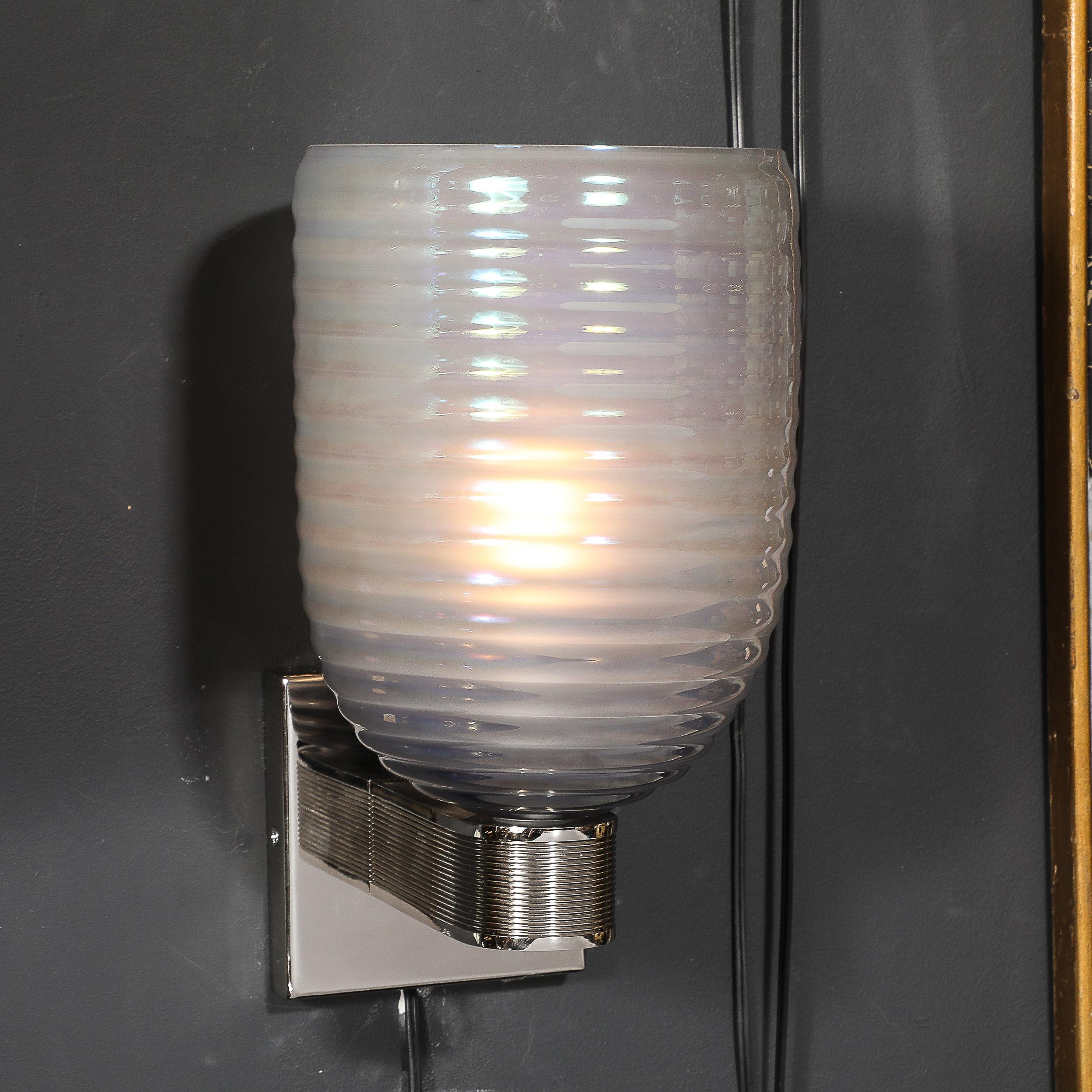 Applique moderniste in vetro di Murano soffiato a mano con alveare fumé e montate in nichel in vendita 3