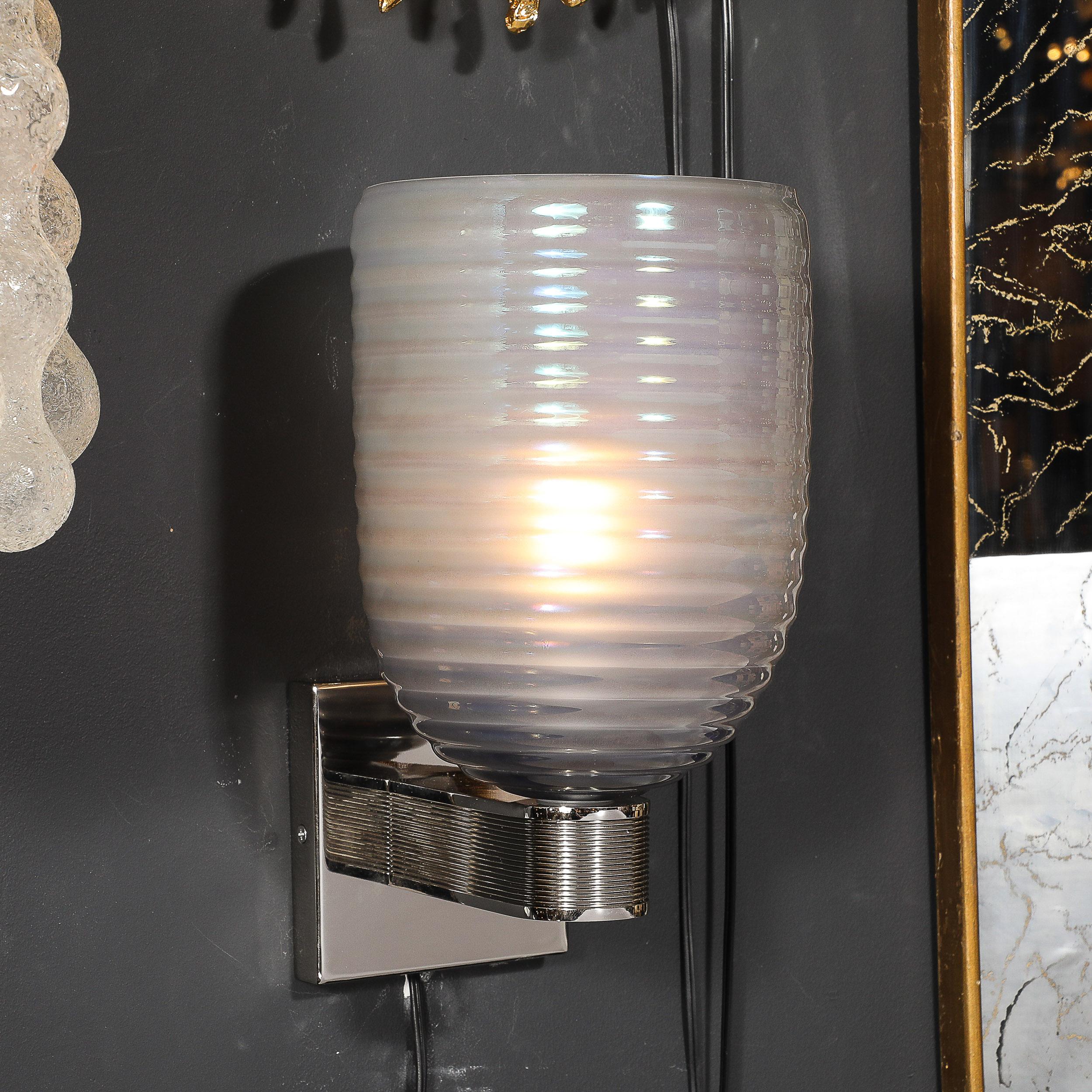 Applique moderniste in vetro di Murano soffiato a mano con alveare fumé e montate in nichel in vendita 4