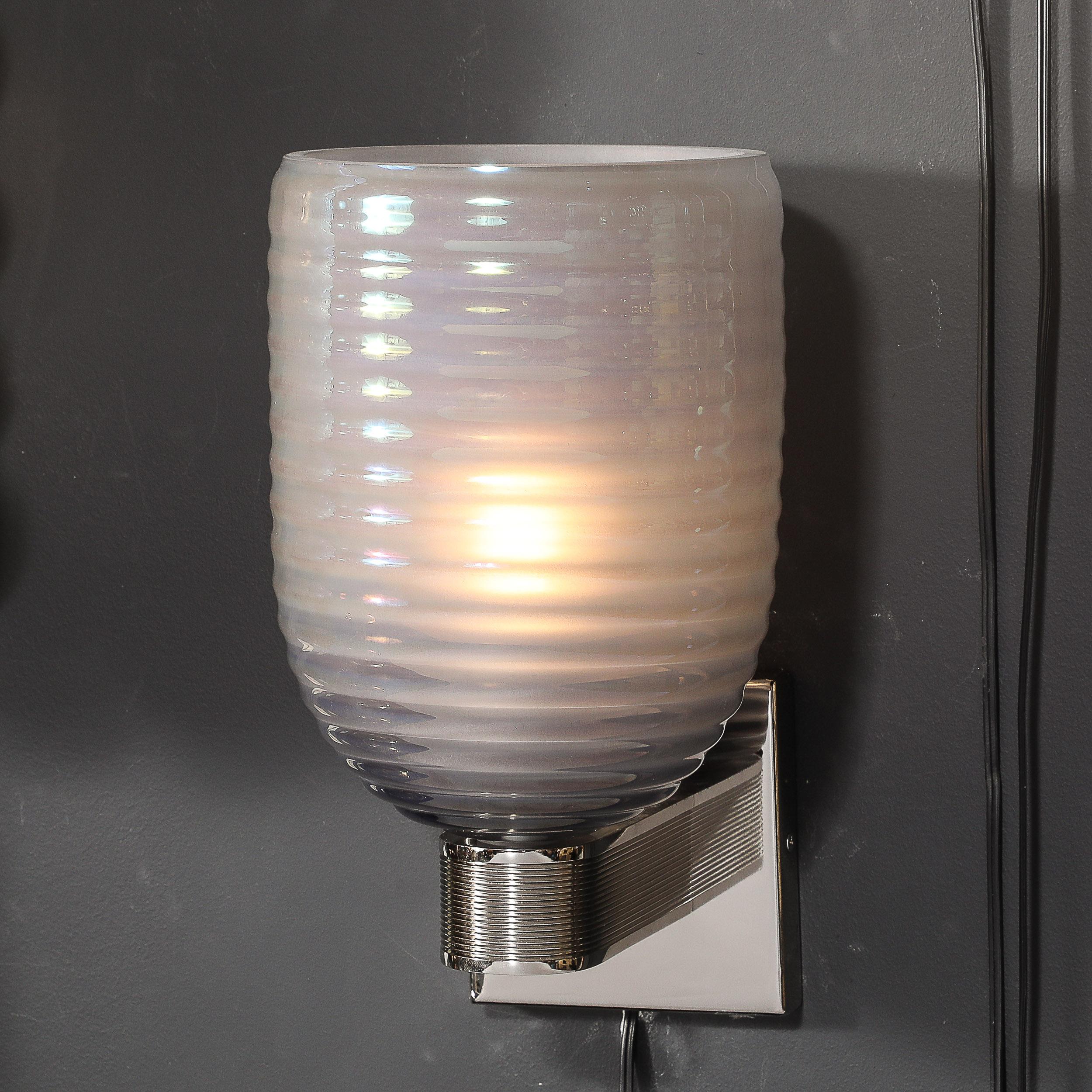 Applique moderniste in vetro di Murano soffiato a mano con alveare fumé e montate in nichel in vendita 5