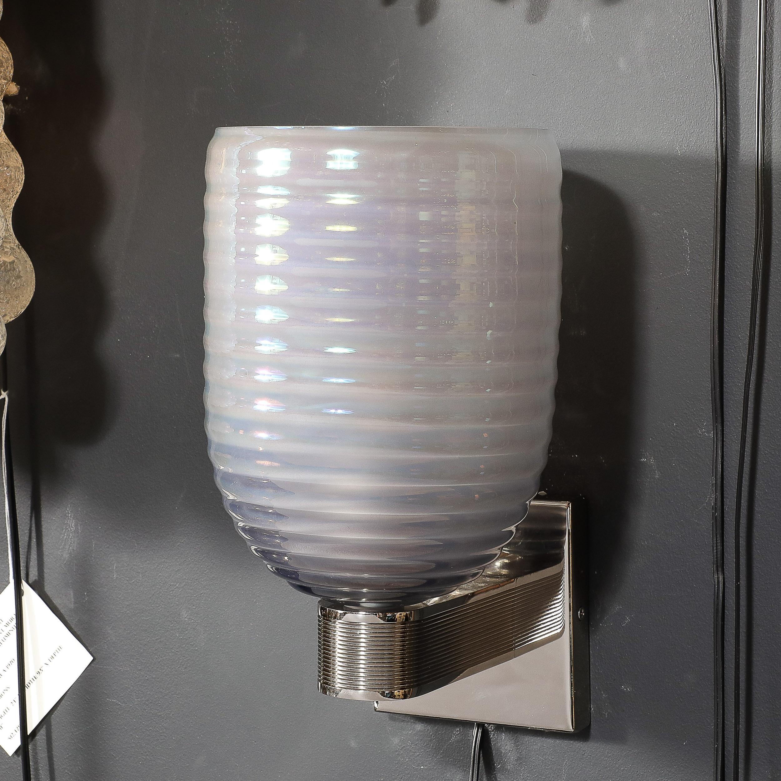 Applique moderniste in vetro di Murano soffiato a mano con alveare fumé e montate in nichel in vendita 6