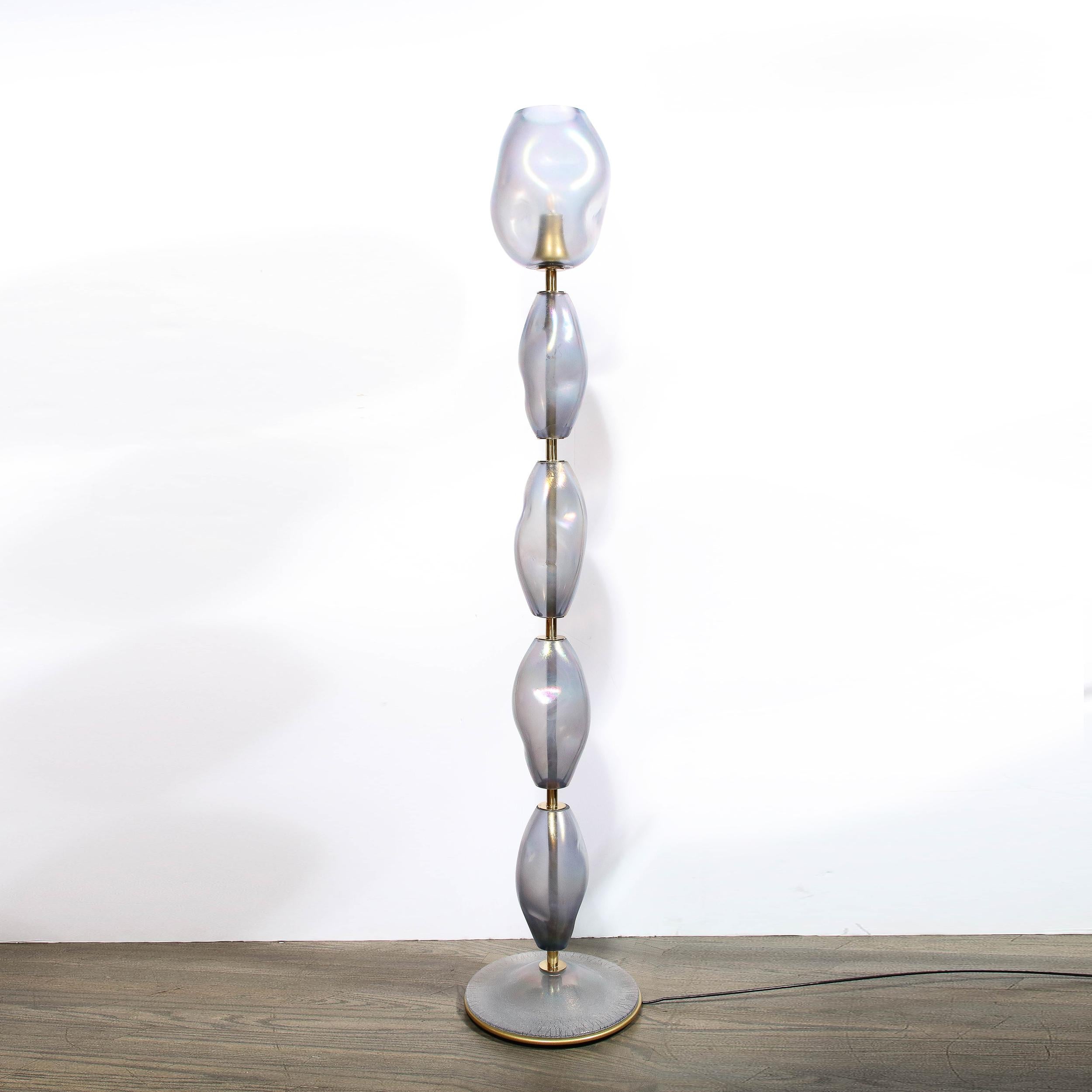 Torchère moderniste soufflée à la main en verre de Murano cobalt fumé et laiton en vente 7