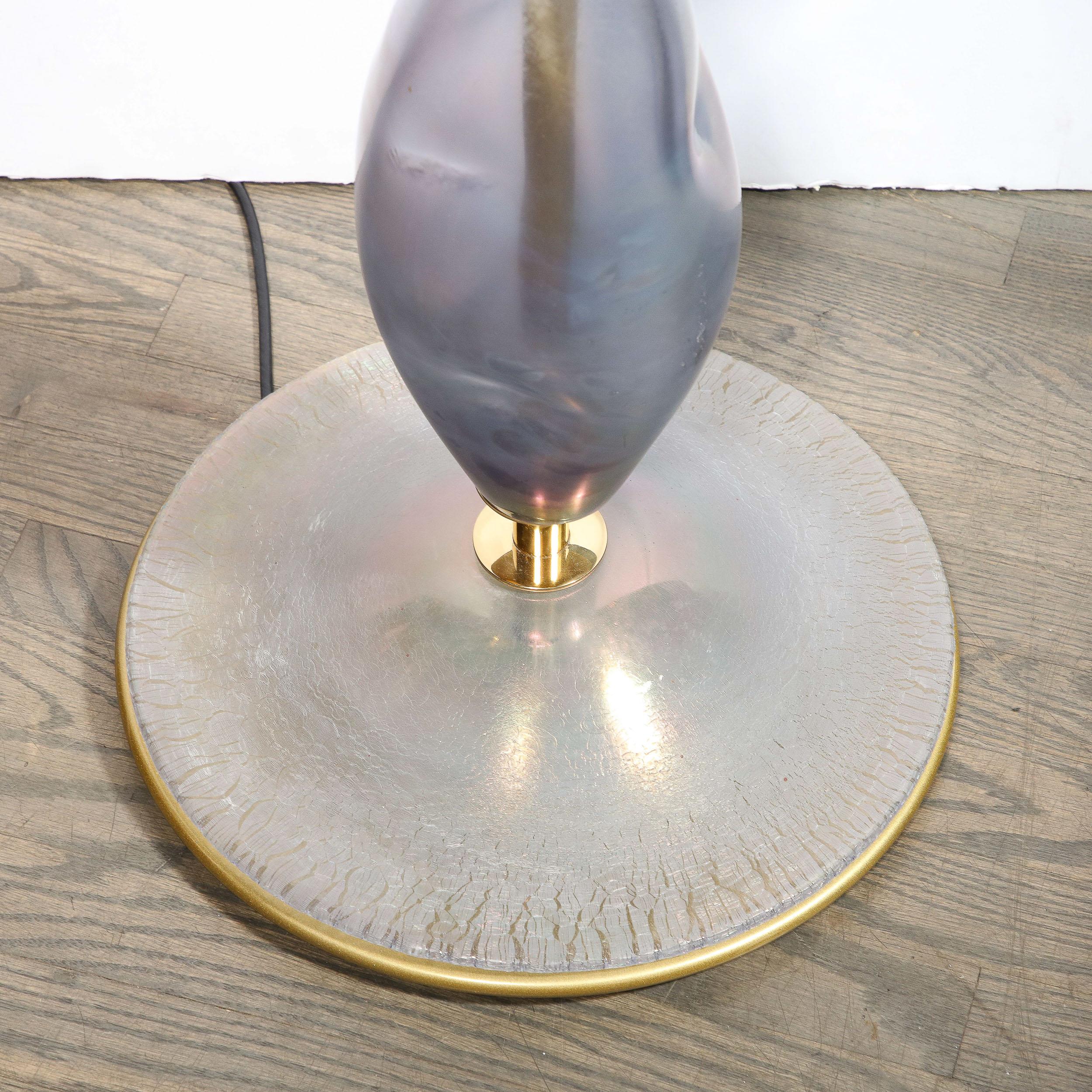 XXIe siècle et contemporain Torchère moderniste soufflée à la main en verre de Murano cobalt fumé et laiton en vente