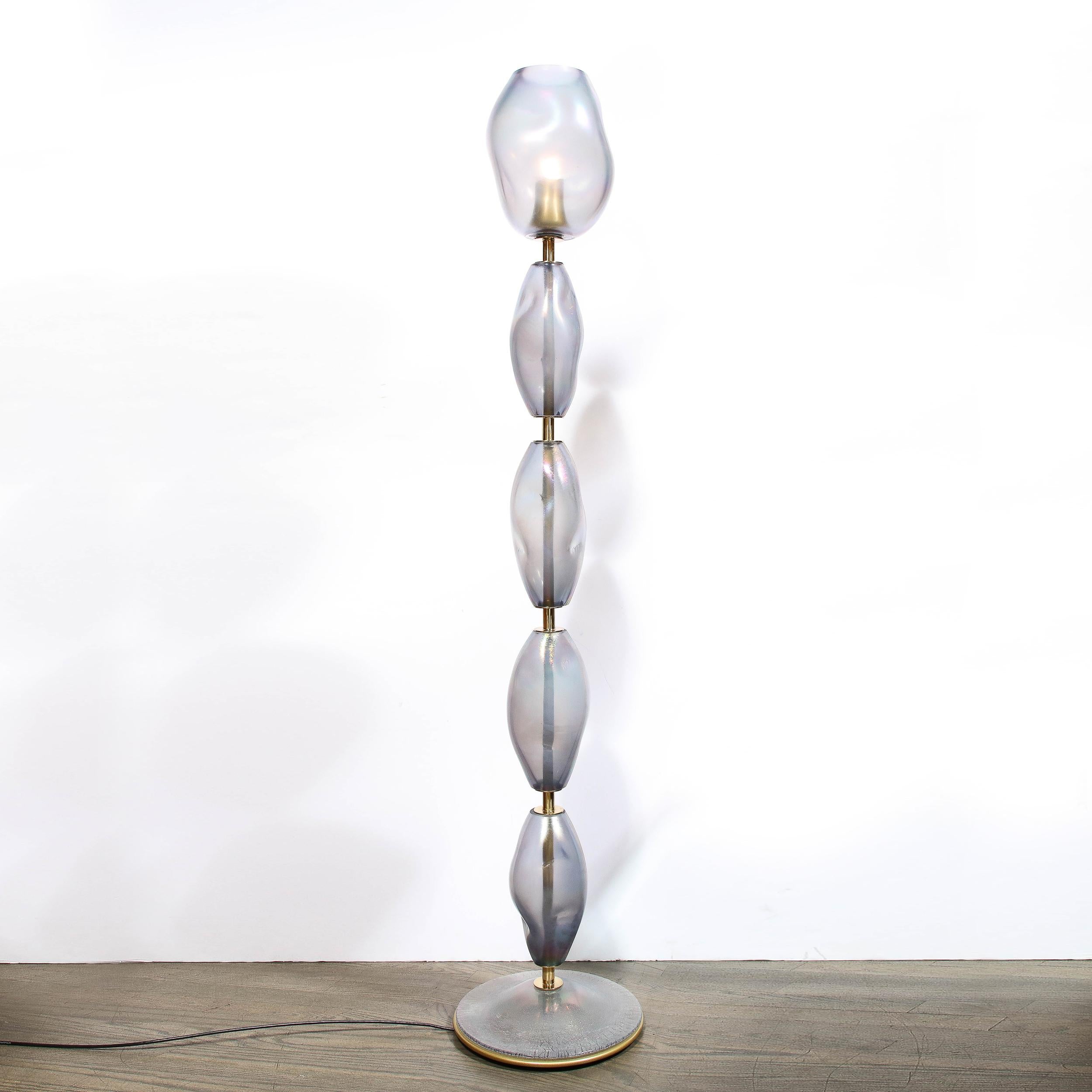 Laiton Torchère moderniste soufflée à la main en verre de Murano cobalt fumé et laiton en vente