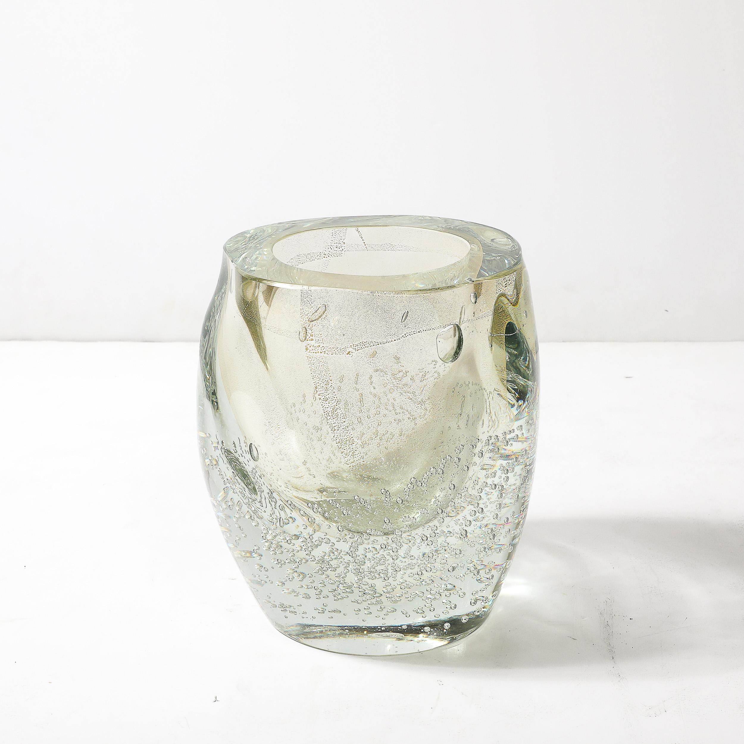 Jarrón modernista de cristal de Murano soplado a mano con motivos en espiral y motas de oro de 24 quilates en venta 2
