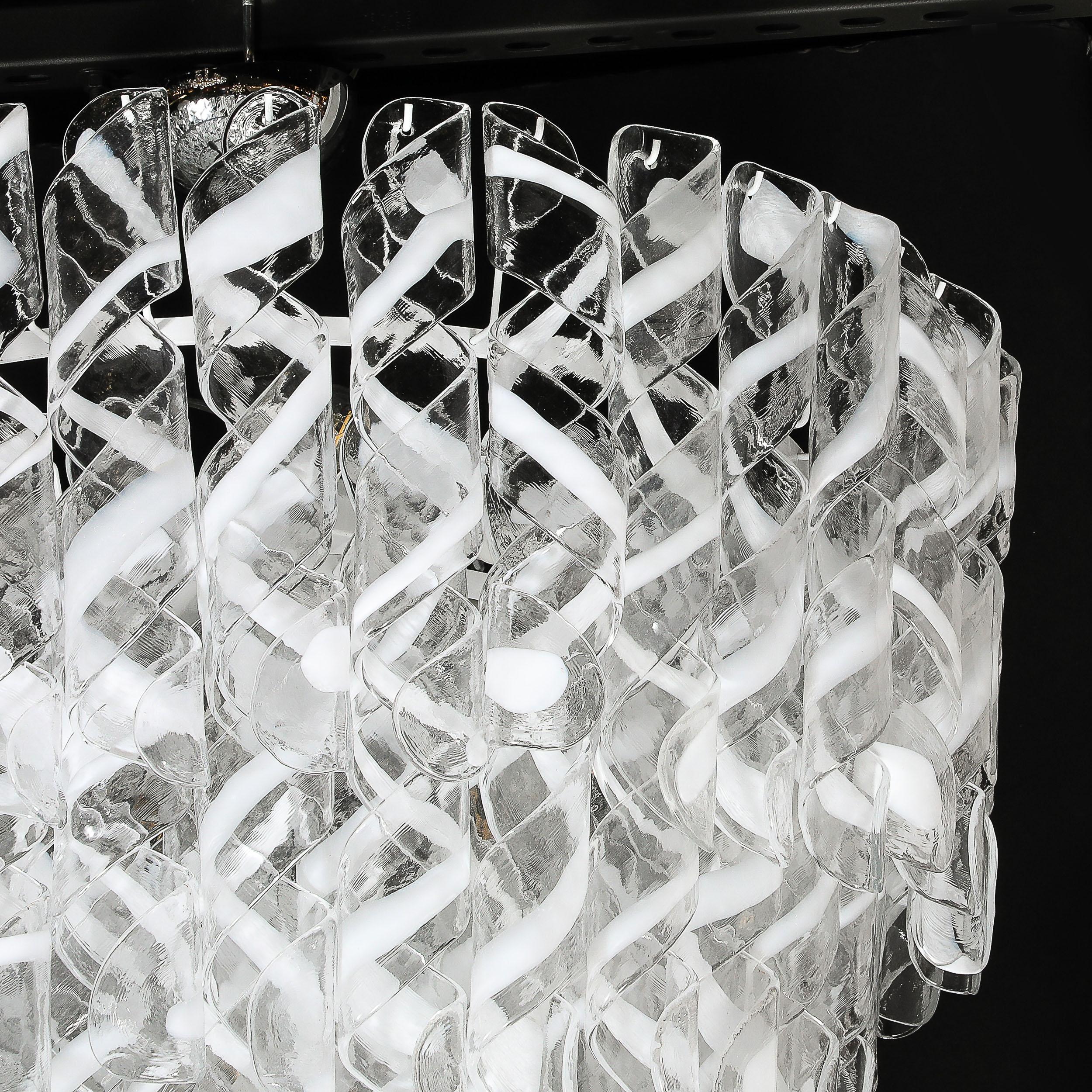 Lustre moderniste Torciglioni en verre de Murano blanc et translucide soufflé à la main en vente 9