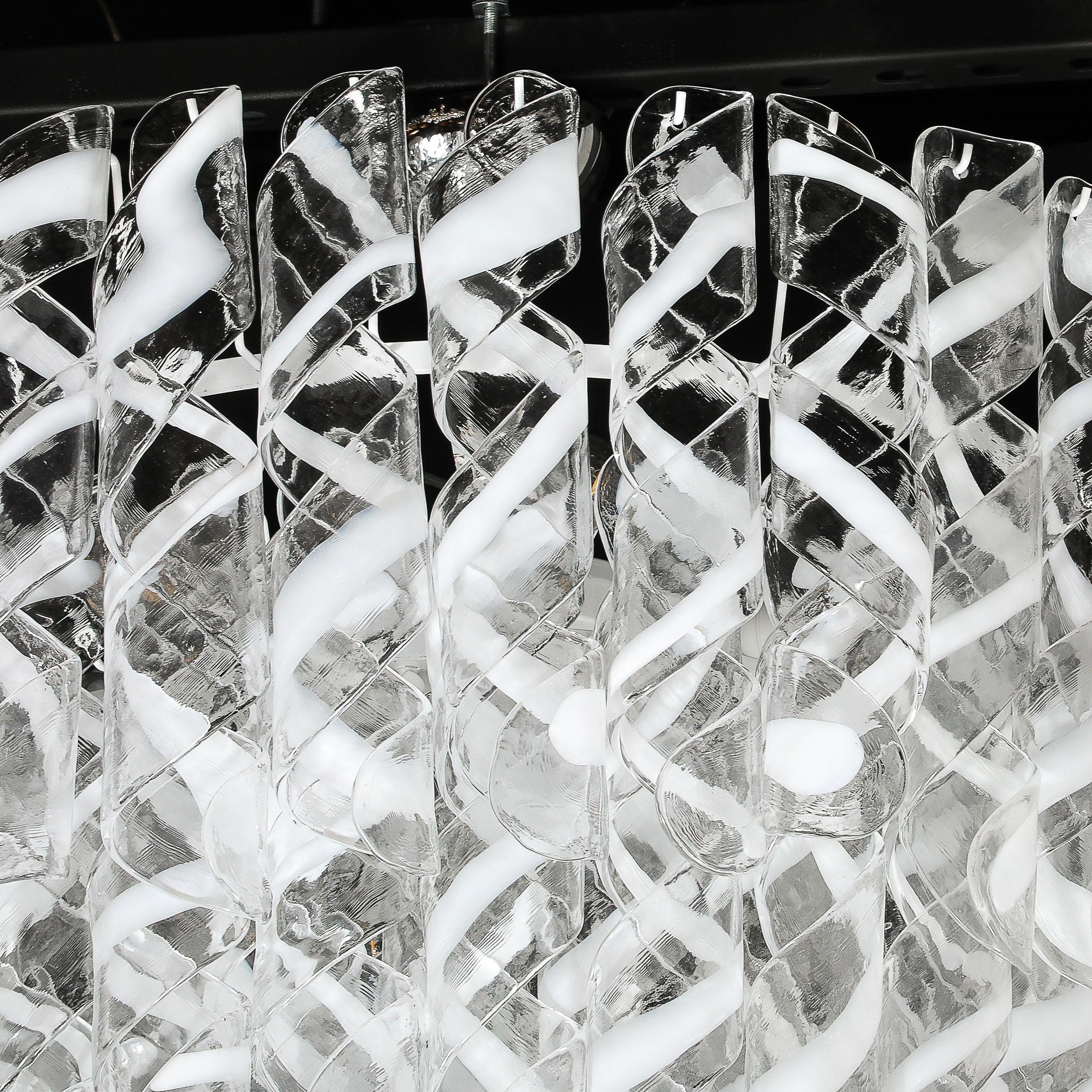 Lustre moderniste Torciglioni en verre de Murano blanc et translucide soufflé à la main en vente 12