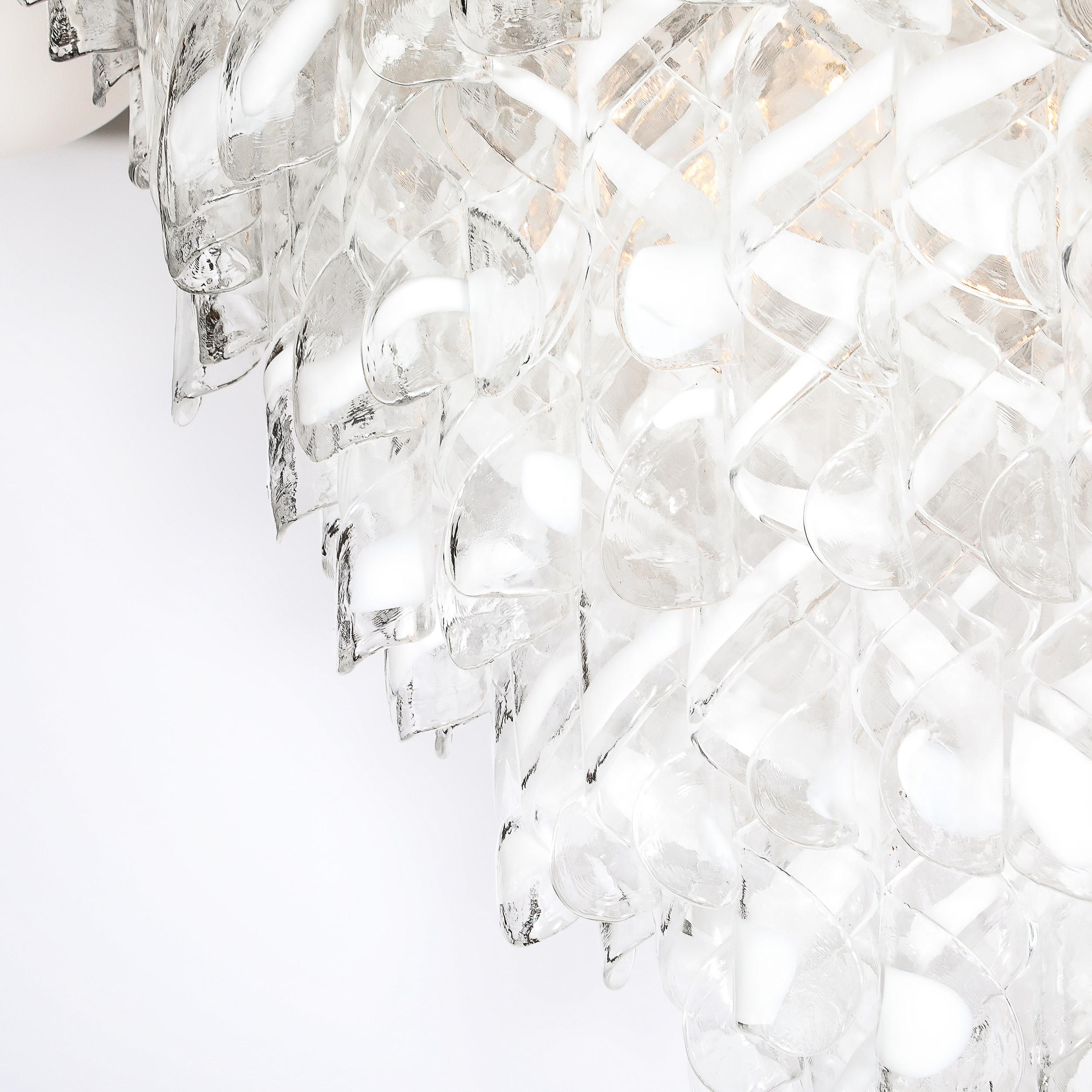 XXIe siècle et contemporain Lustre moderniste Torciglioni en verre de Murano blanc et translucide soufflé à la main en vente