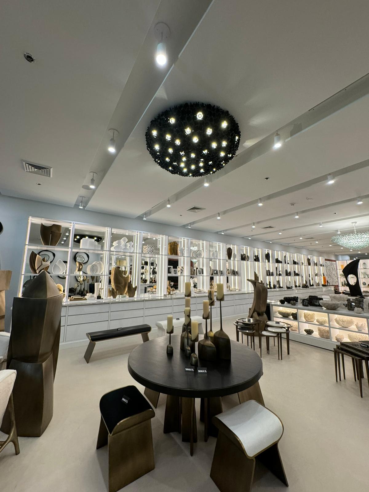 Lustre moderne en forme de rose noire soufflée à la main à Murano en vente 1