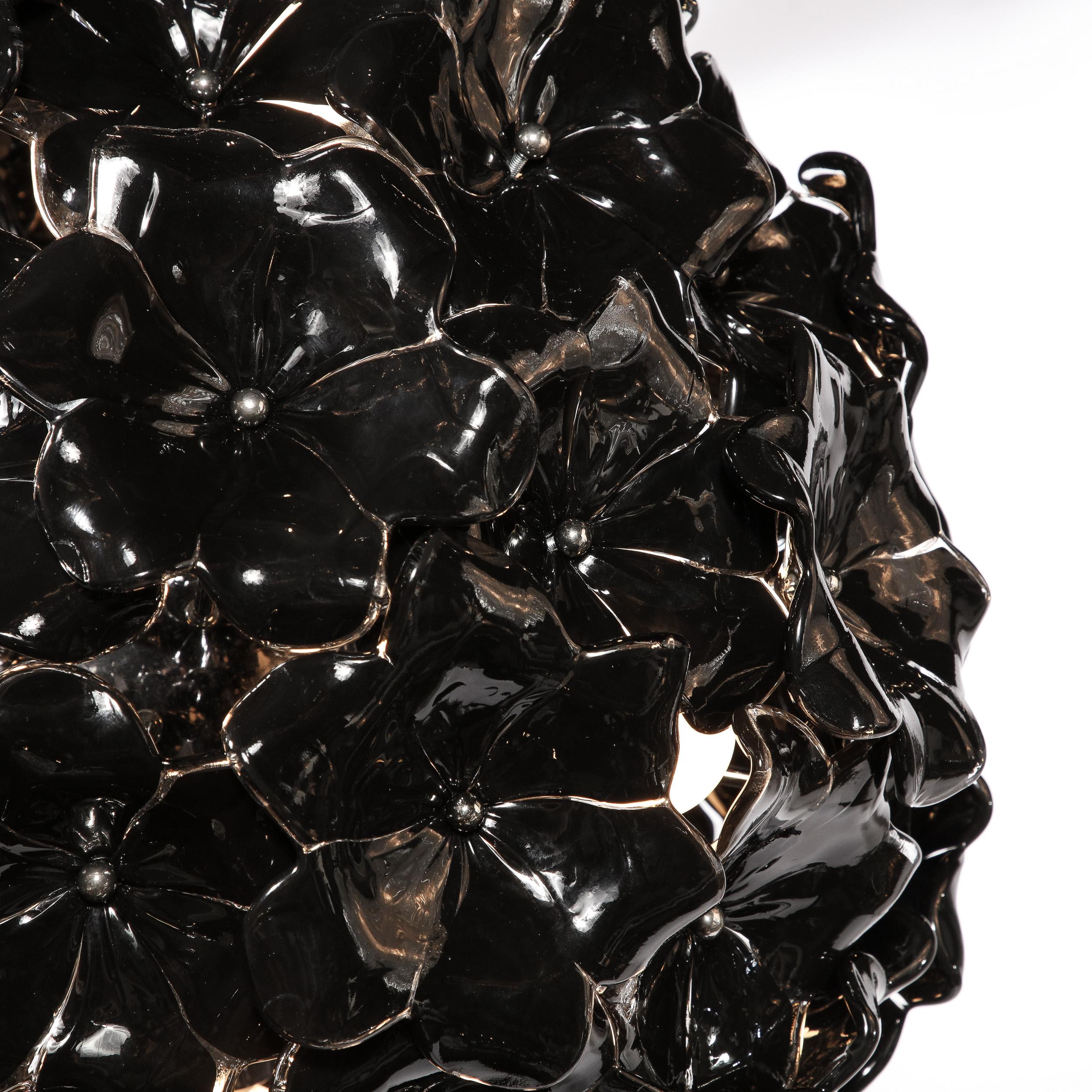 Modernistischer mundgeblasener Blumenkronleuchter aus Muranoglas in Jet-Schwarz und Chrom im Angebot 11