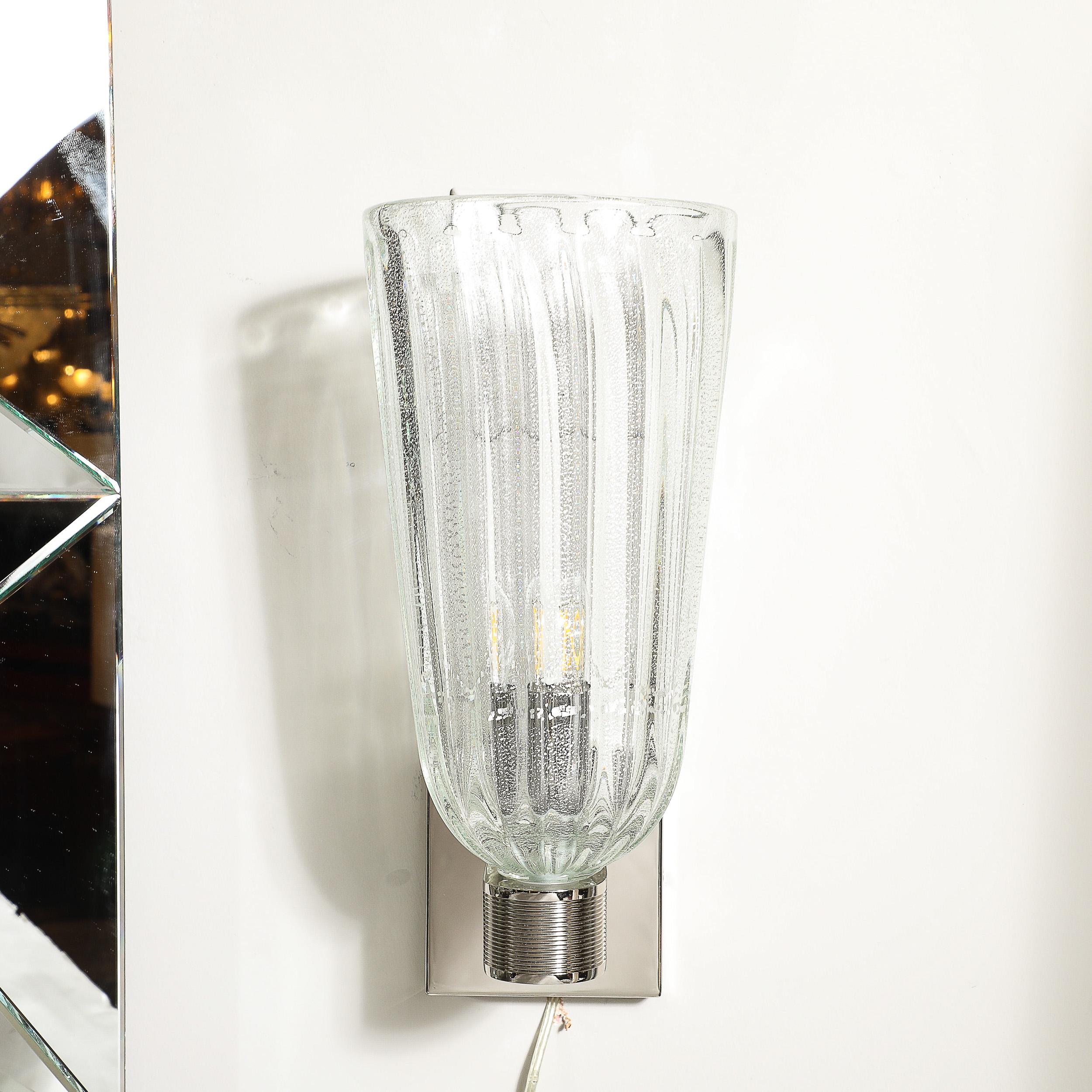 Appliques modernistes soufflées à la main en verre de Murano, nickel cannelé et or blanc 24 carats en vente 3