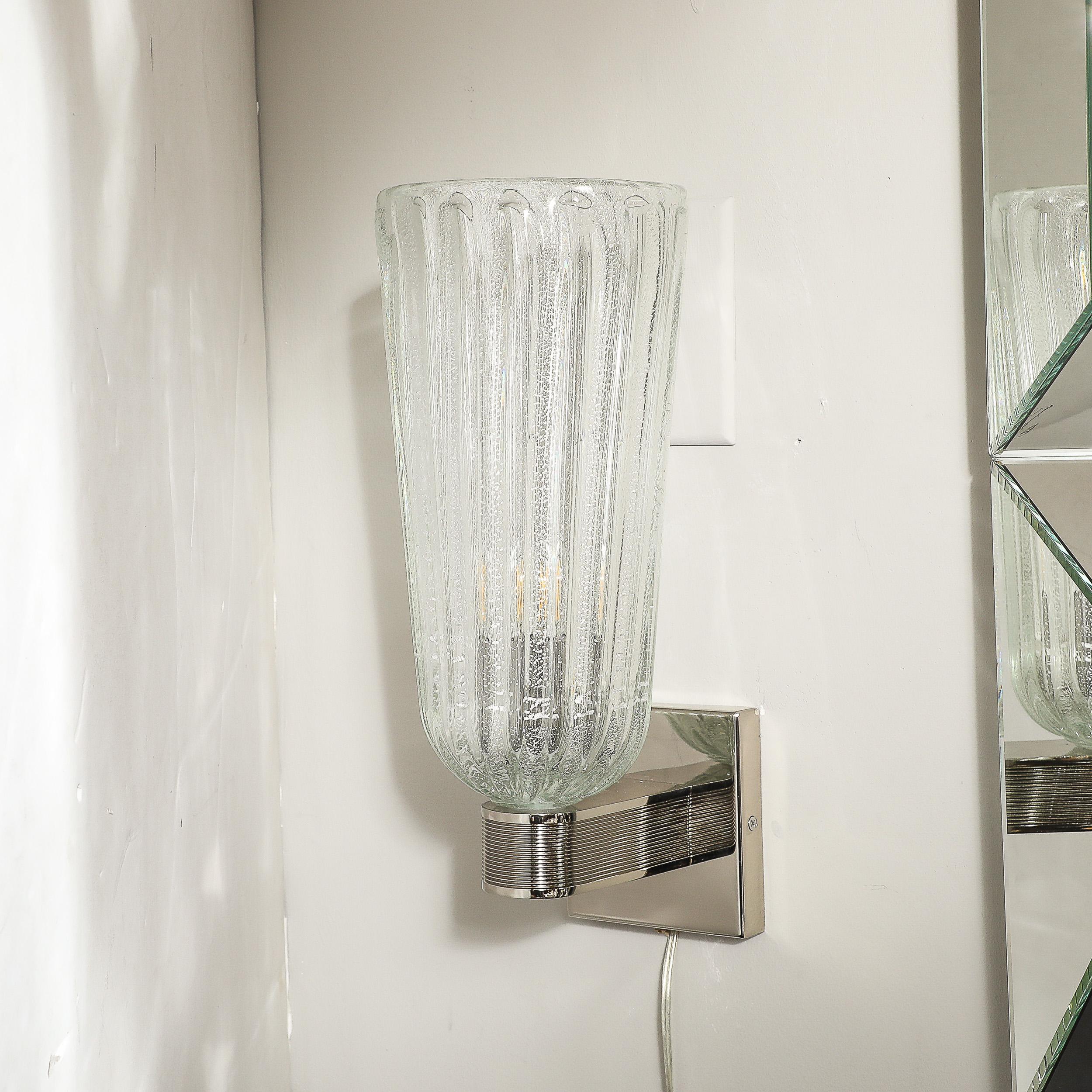 Appliques modernistes soufflées à la main en verre de Murano, nickel cannelé et or blanc 24 carats en vente 7