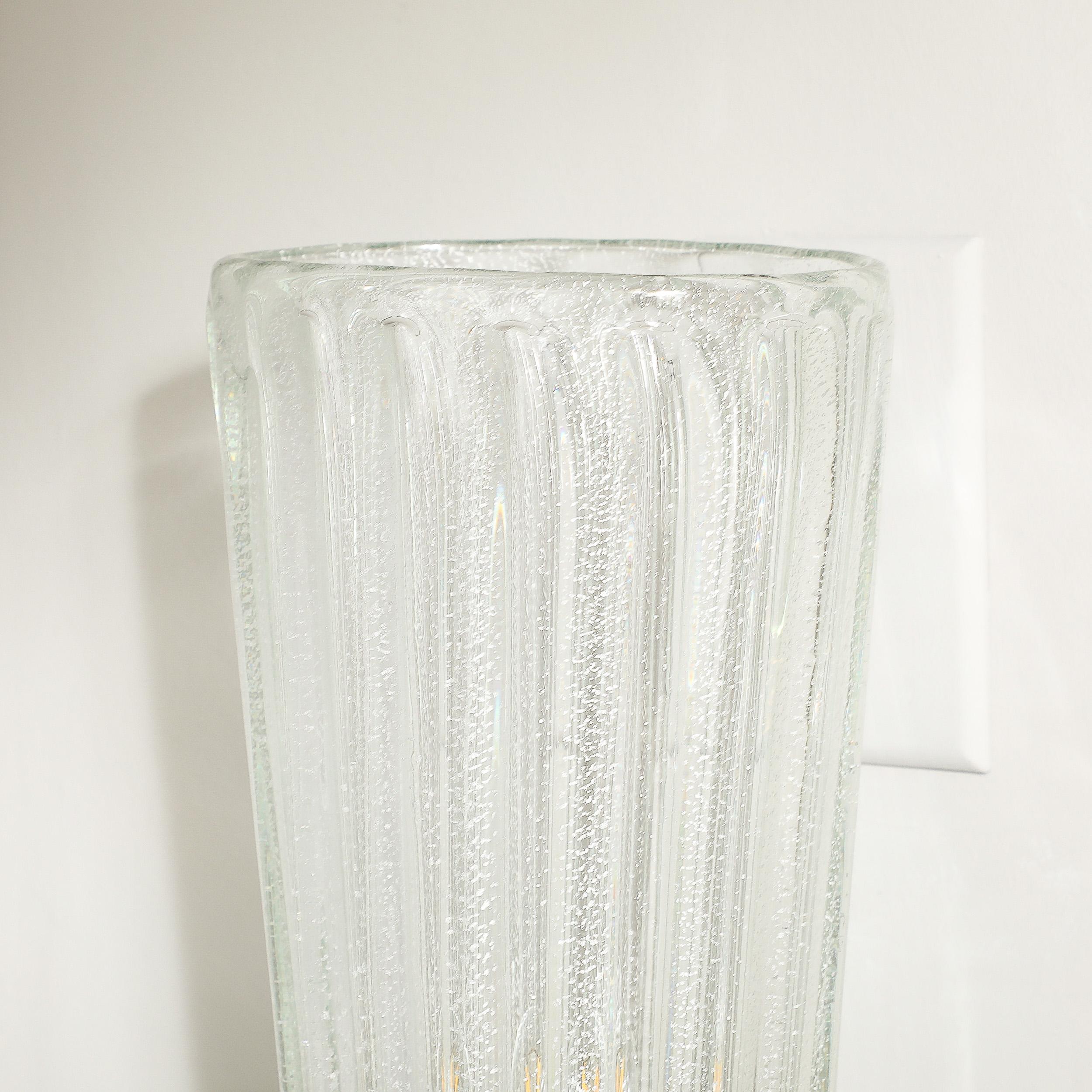 Appliques modernistes soufflées à la main en verre de Murano, nickel cannelé et or blanc 24 carats en vente 8