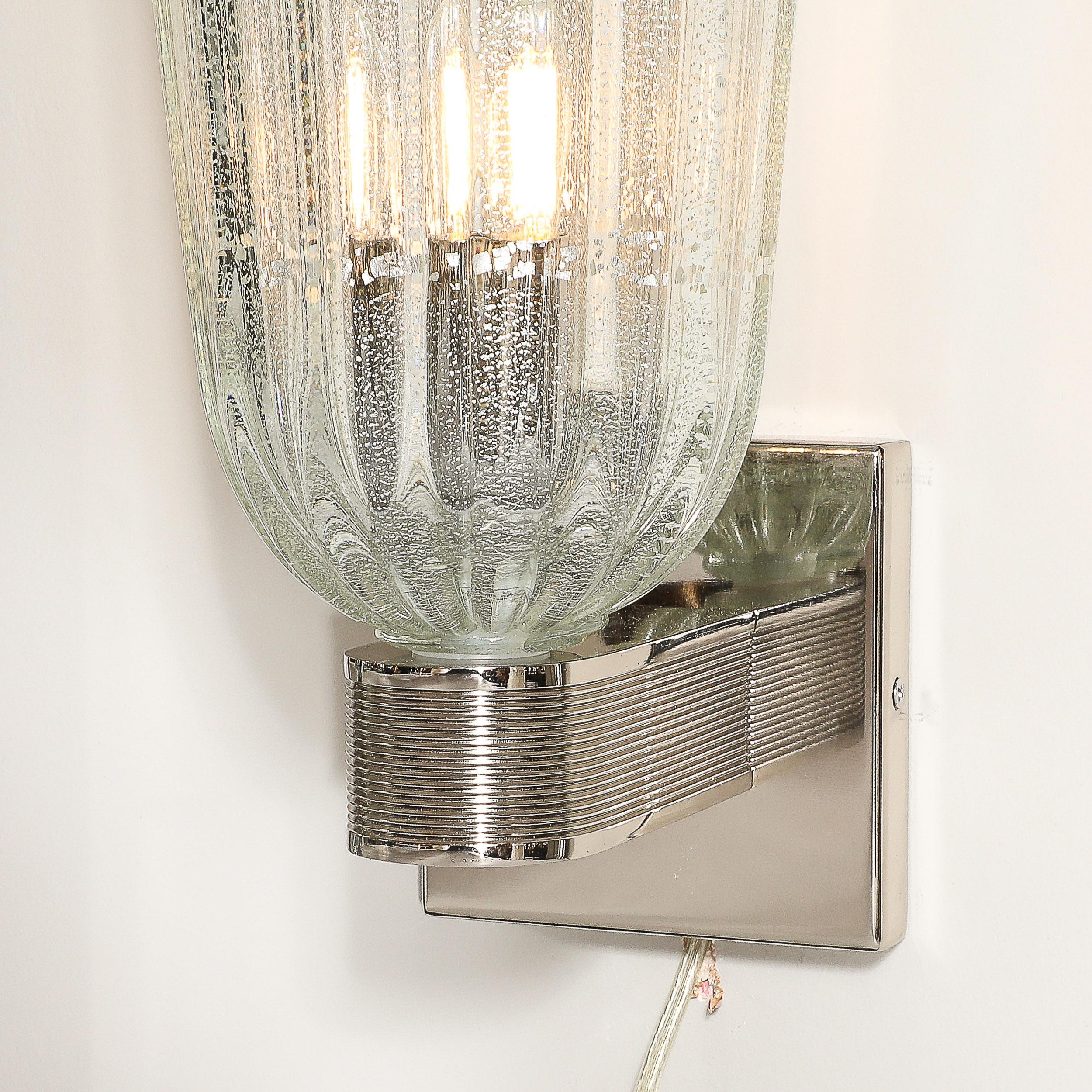 XXIe siècle et contemporain Appliques modernistes soufflées à la main en verre de Murano, nickel cannelé et or blanc 24 carats en vente