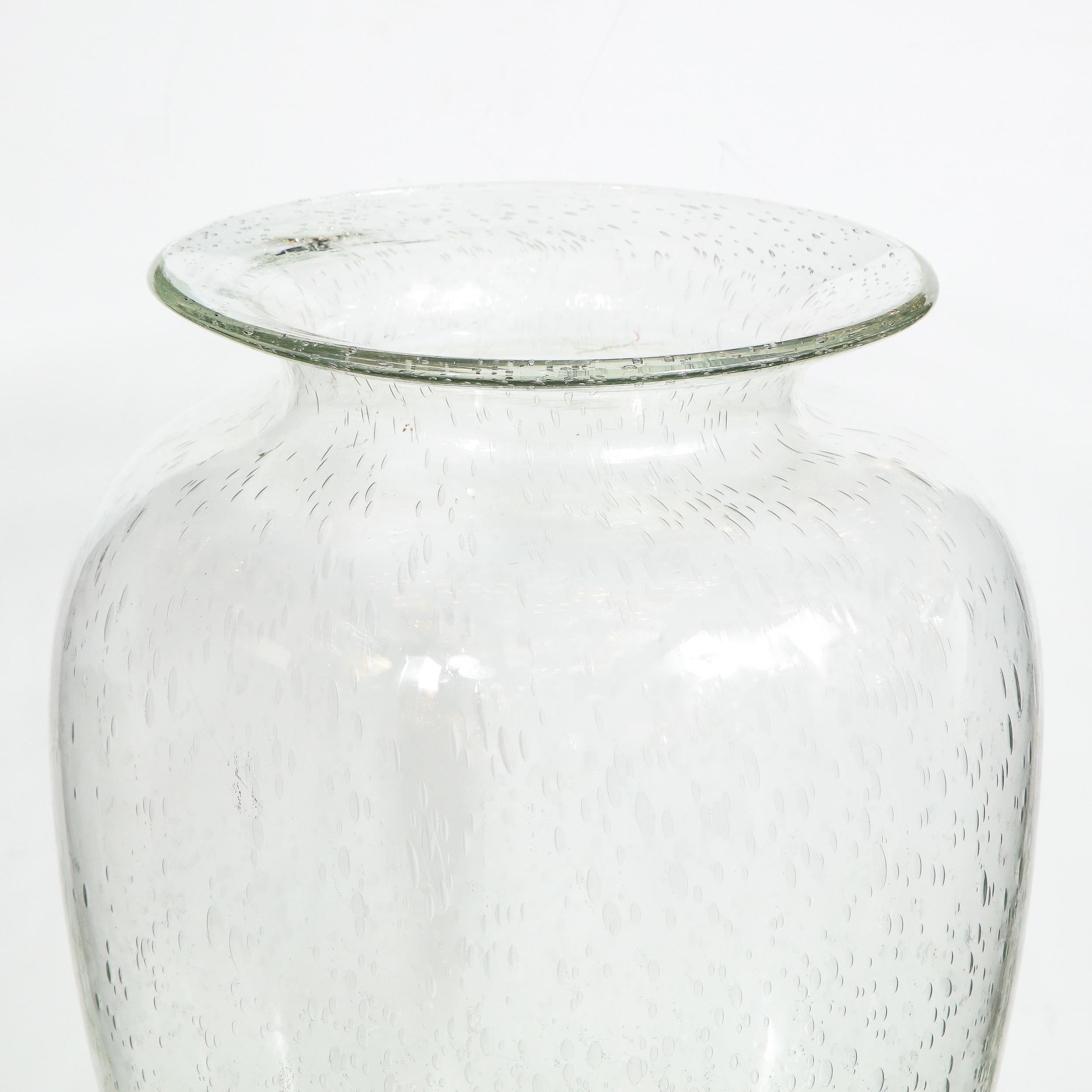 Modernistische mundgeblasene Murano-Vase aus durchscheinendem Meerschaum (Moderne) im Angebot