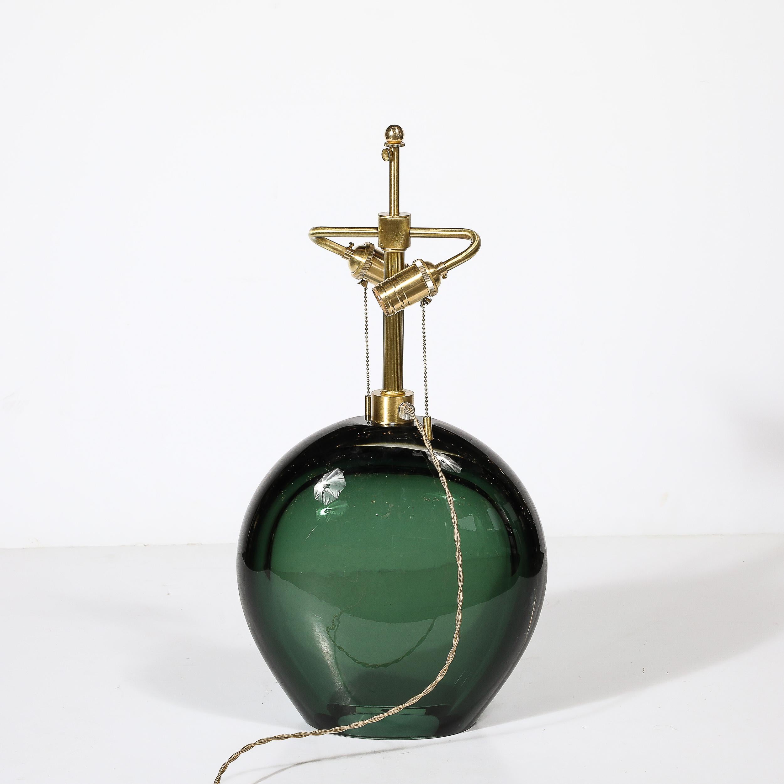 Lámparas de sobremesa modernistas de cristal de Murano ahumado verde viridiana soplado a mano y latón en venta 4