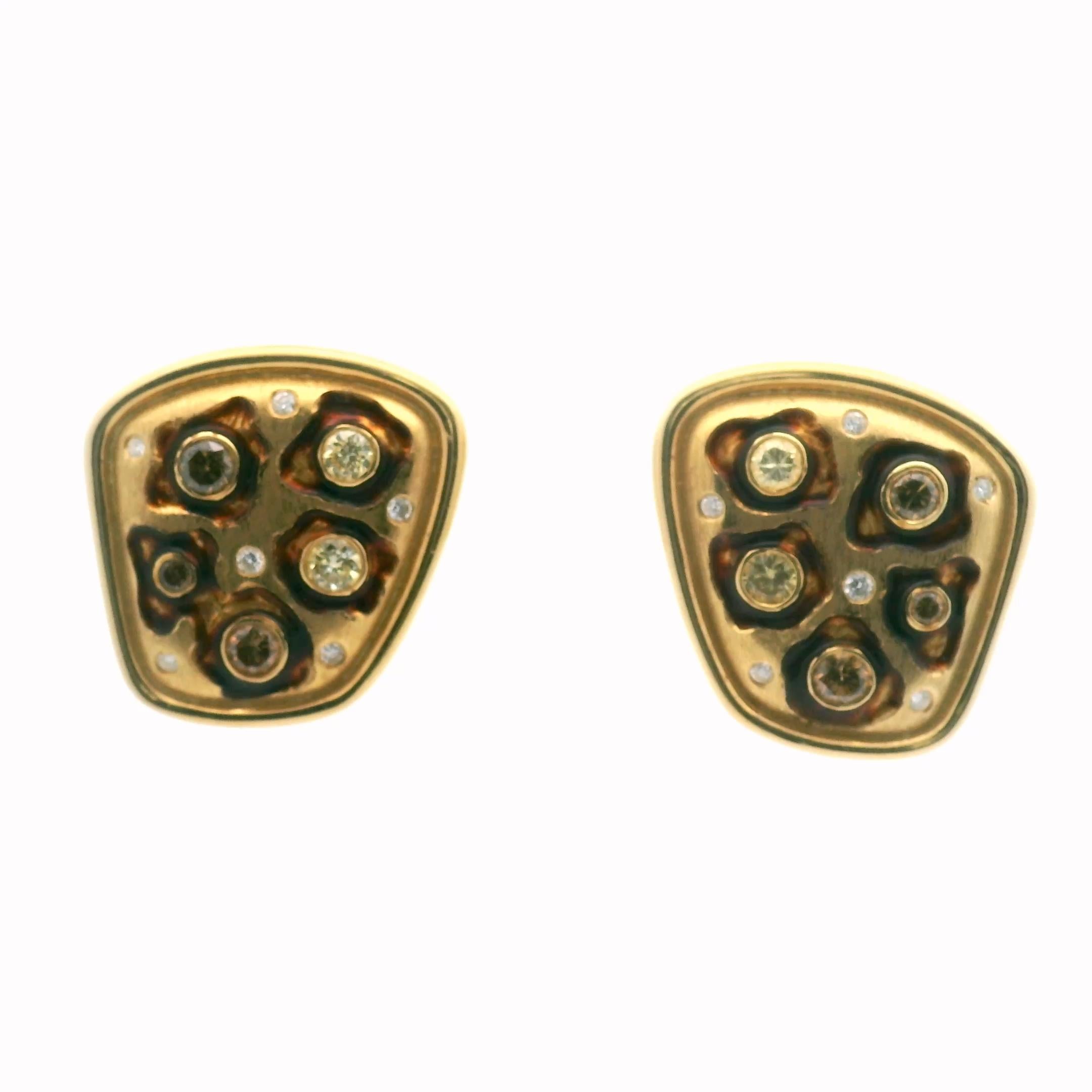 Modernist Handmade 18K Yellow Gold Enamel Burl wood 3.0 carat Diamond Ear clips For Sale