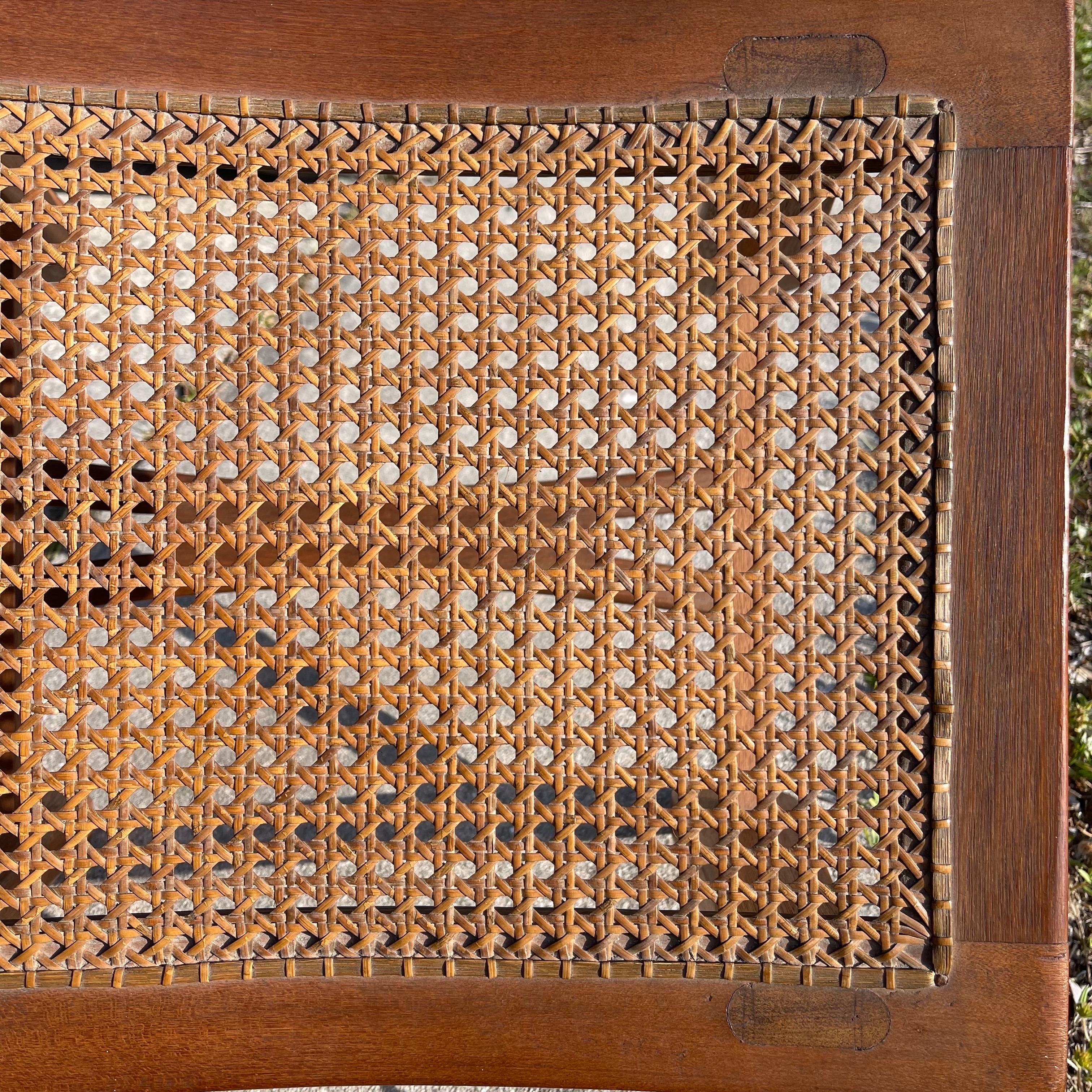 Taburete Bajo de Teca y Caña Hecho a Mano Modernista Pies Taburete Otomano en venta 4