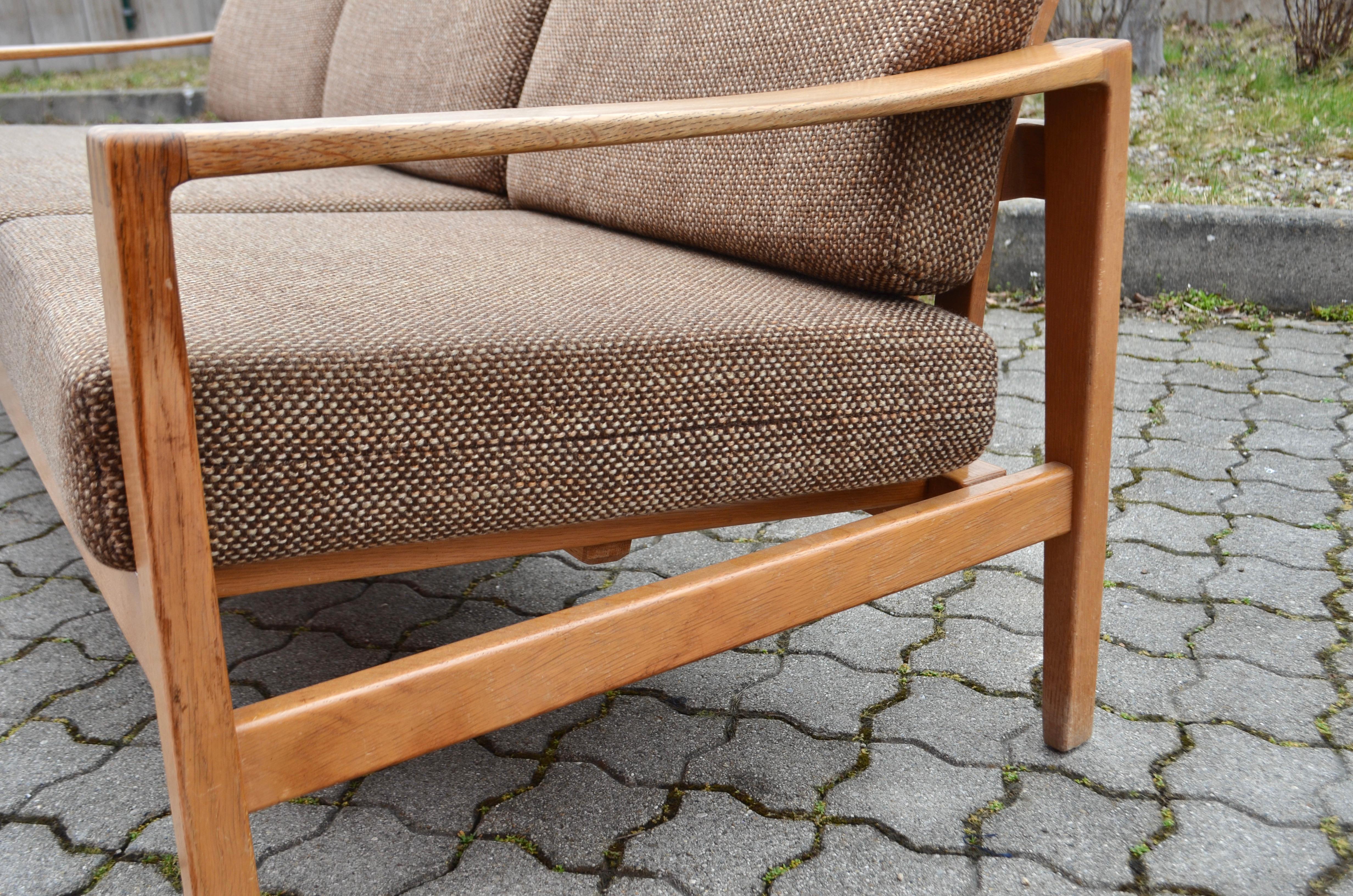 Modernist Hartmut Lohmeyer Oak Sofa for Wilkhahn Midcentury For Sale 5