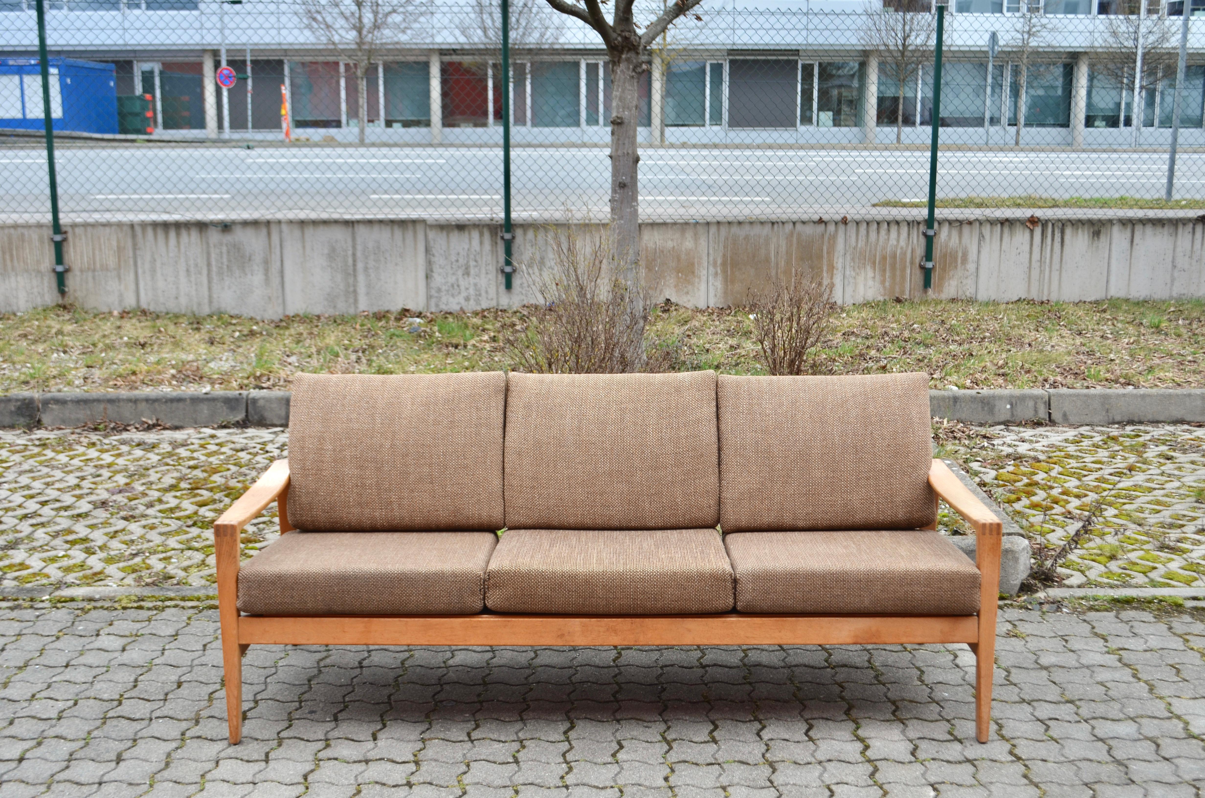 Mid-Century Modern Modernist Hartmut Lohmeyer Oak Sofa for Wilkhahn Midcentury For Sale