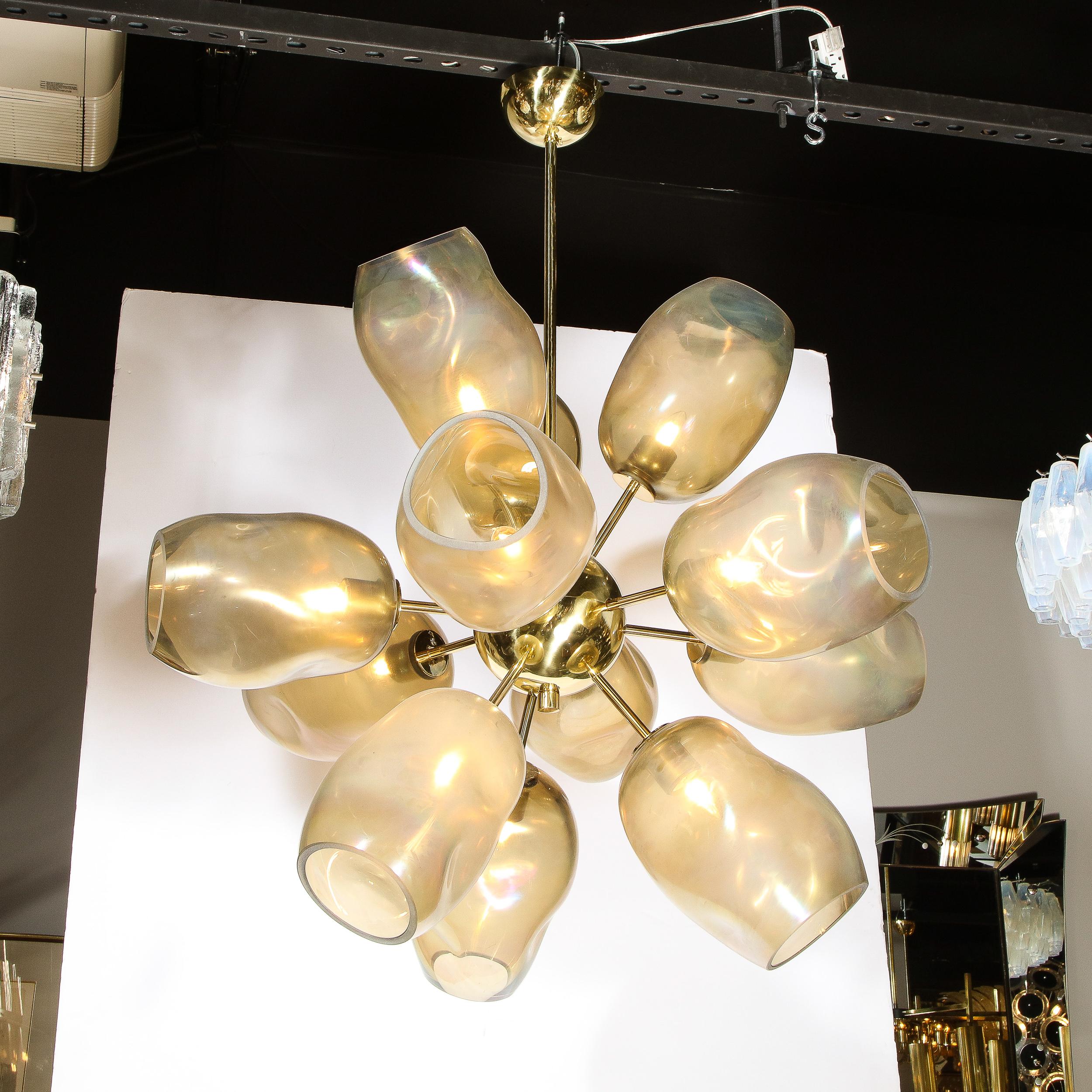 Modernistischer Kronleuchter „Helios“ aus Messing mit mundgeblasenen Muranoglas-Rauchglas-Schirmen im Angebot 2