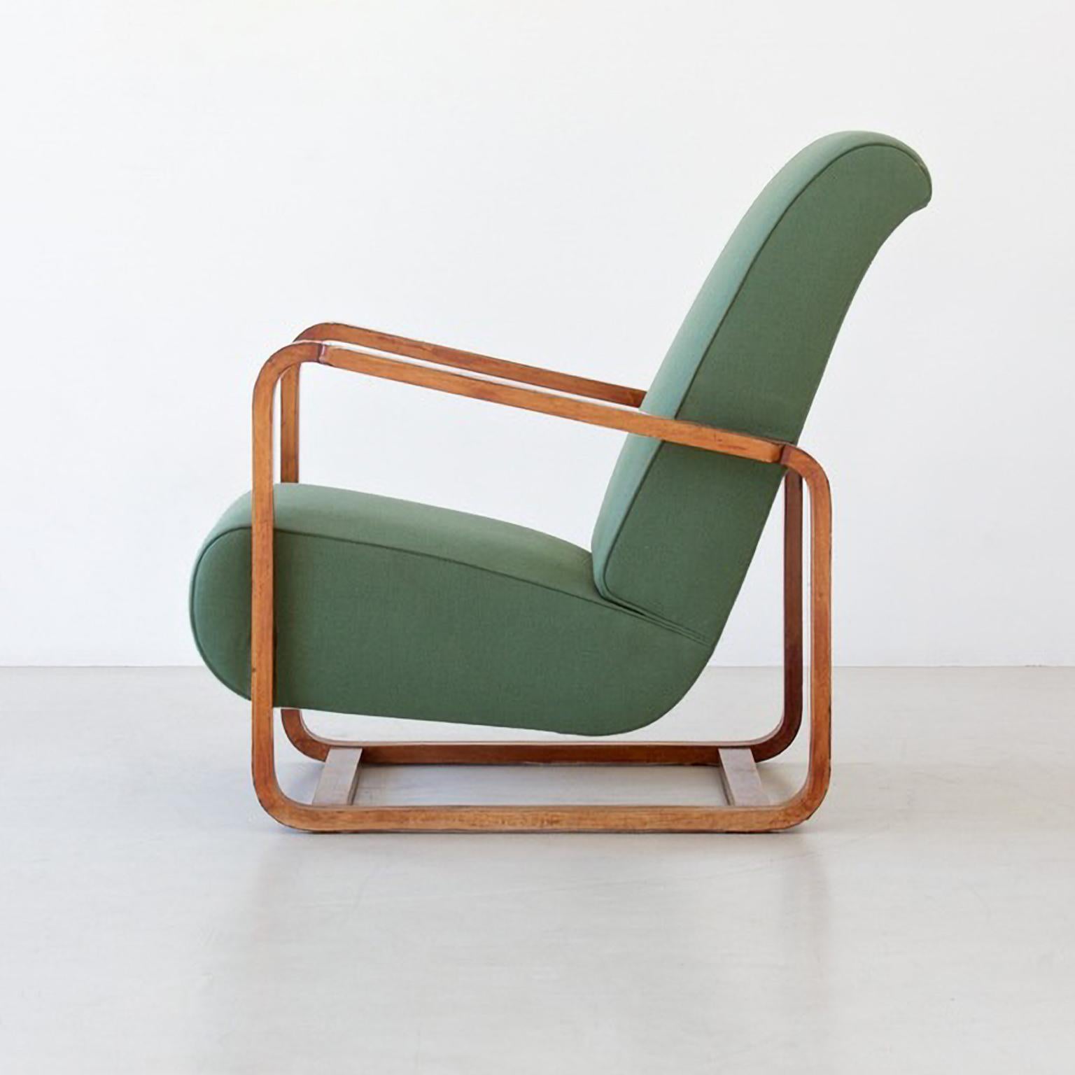 Modernist High Back Armchairs, Walnut Veneer Fabric/ Leather Upholstery, Bespoke In Good Condition For Sale In Berlin, DE