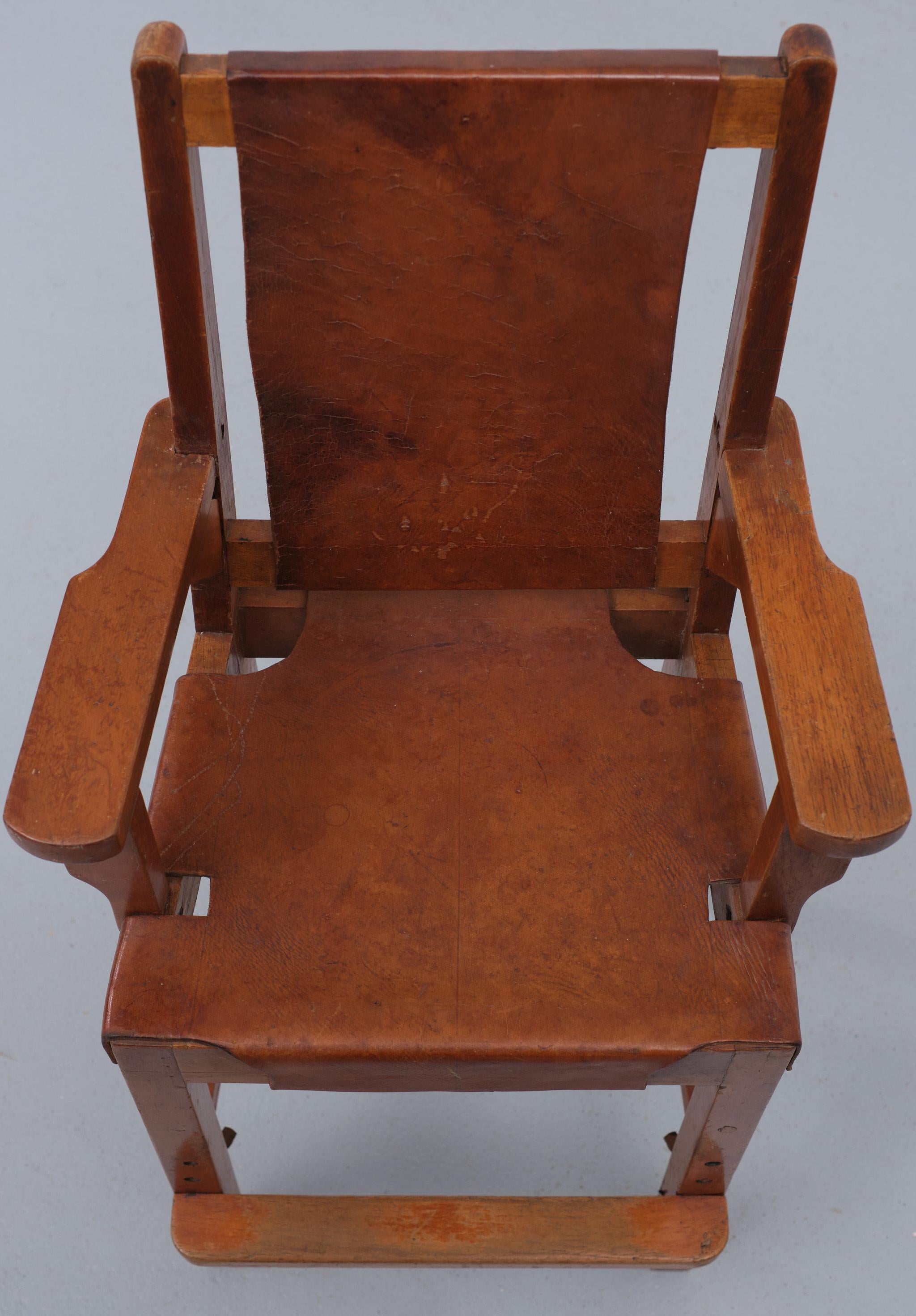 Modernist High Chair Gerrit Rietveld Style 1940s Dutch For Sale 1