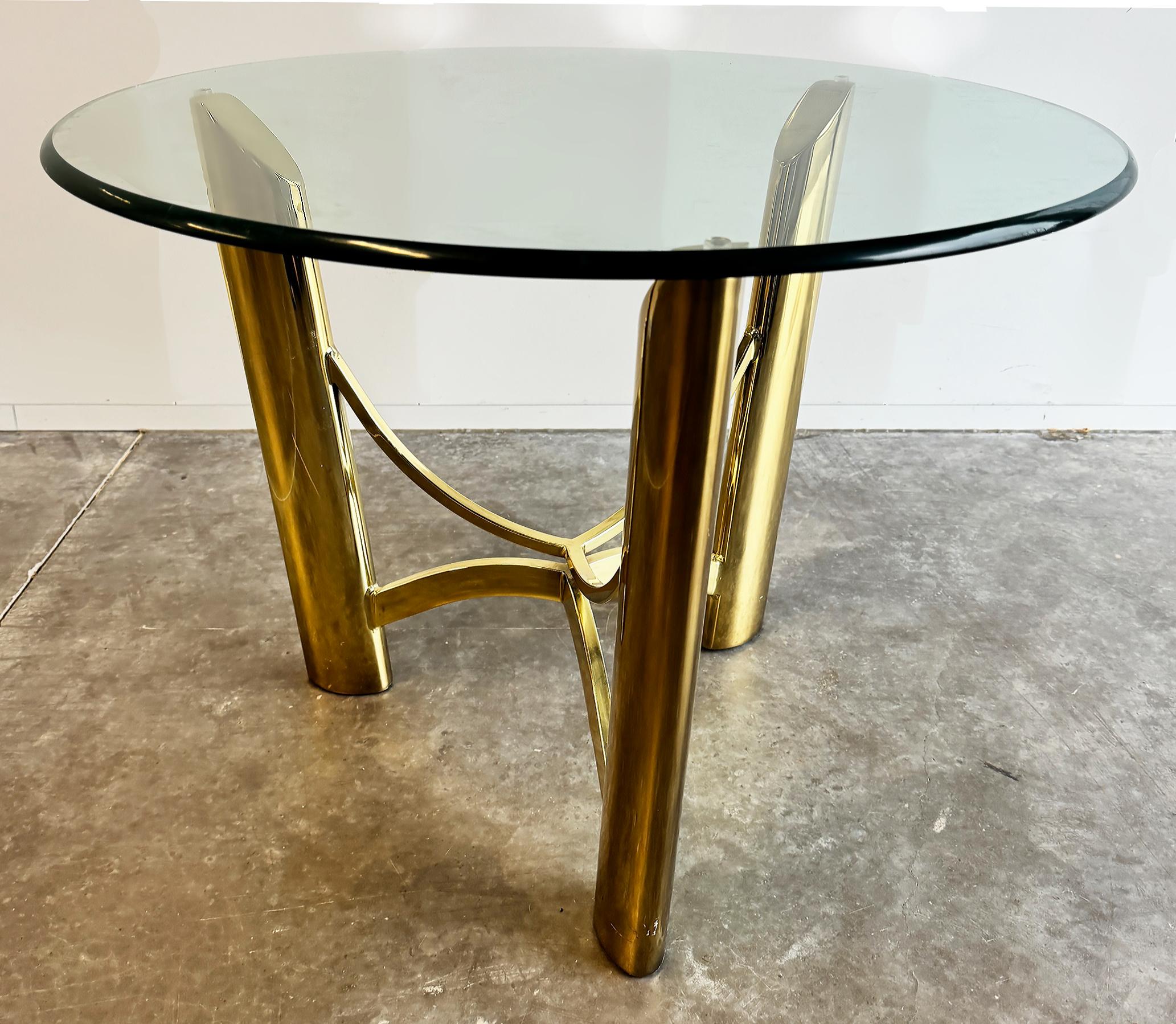 Table d'appoint moderniste Hollywood Regency, attribuée à Mastercraft en vente 1