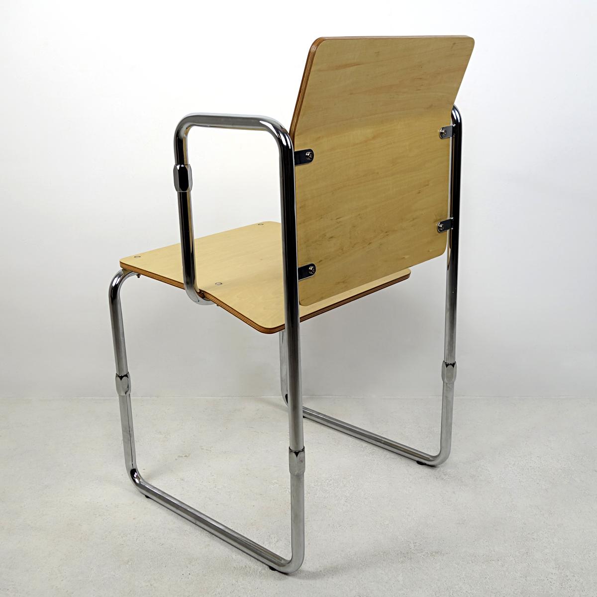 Modernist Hopmi Chair by Gerrit Rietveld Limited Edition Official Reproduction In Good Condition In Doornspijk, NL