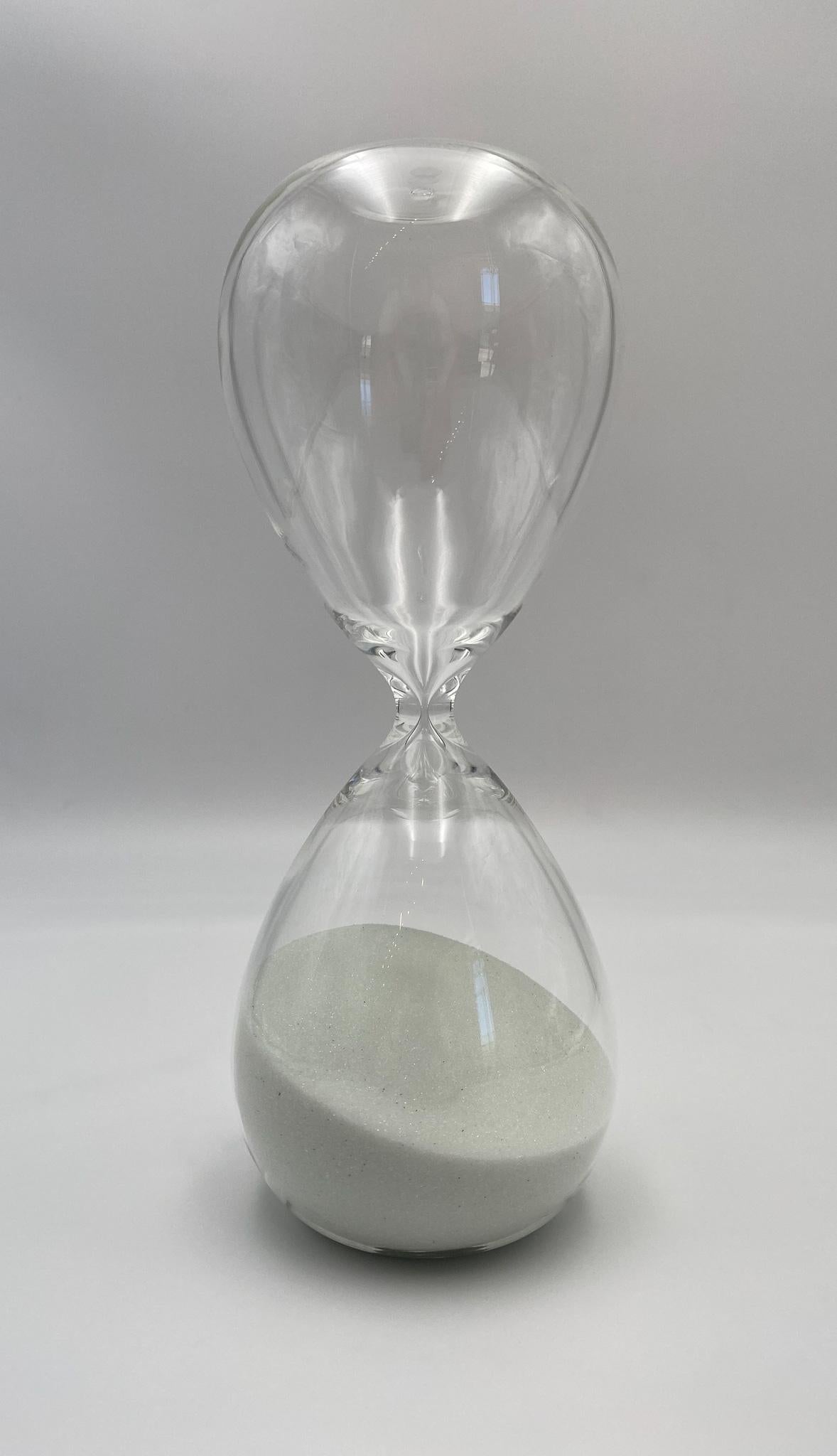 Modernist Hourglass, 20th Century 3