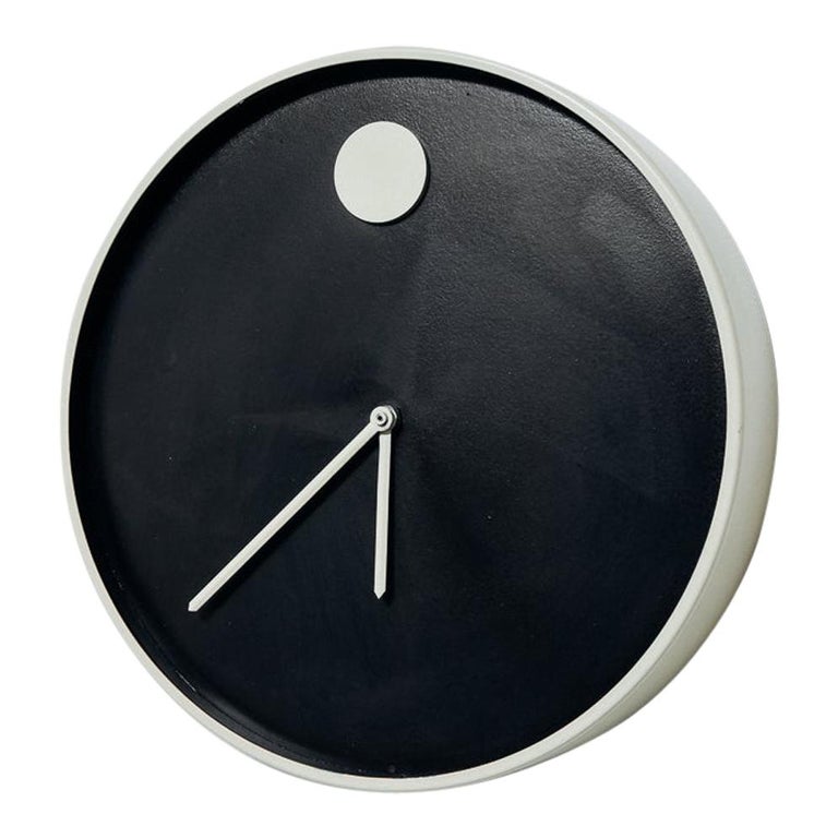Modernist Howard Miller 'Museum' Wall Clock at 1stDibs howard miller