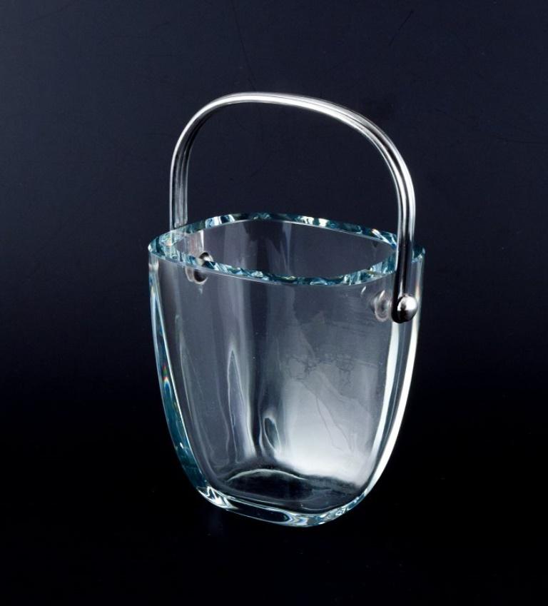 Danish Modernist ice bucket in art glass with a handle in sterling silver For Sale