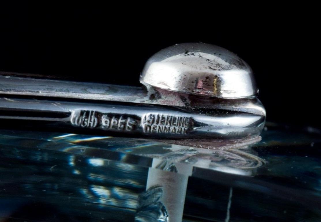 Verre d'art Seau à glace moderniste en verre d'art avec poignée en argent sterling en vente