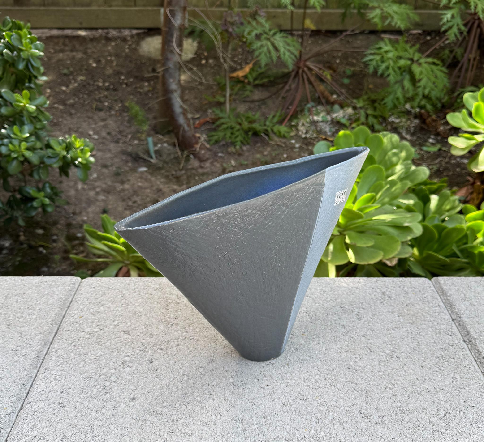 Smaltato Modernist Ikebana Ceramic Vase, Japan, 20th Century in vendita