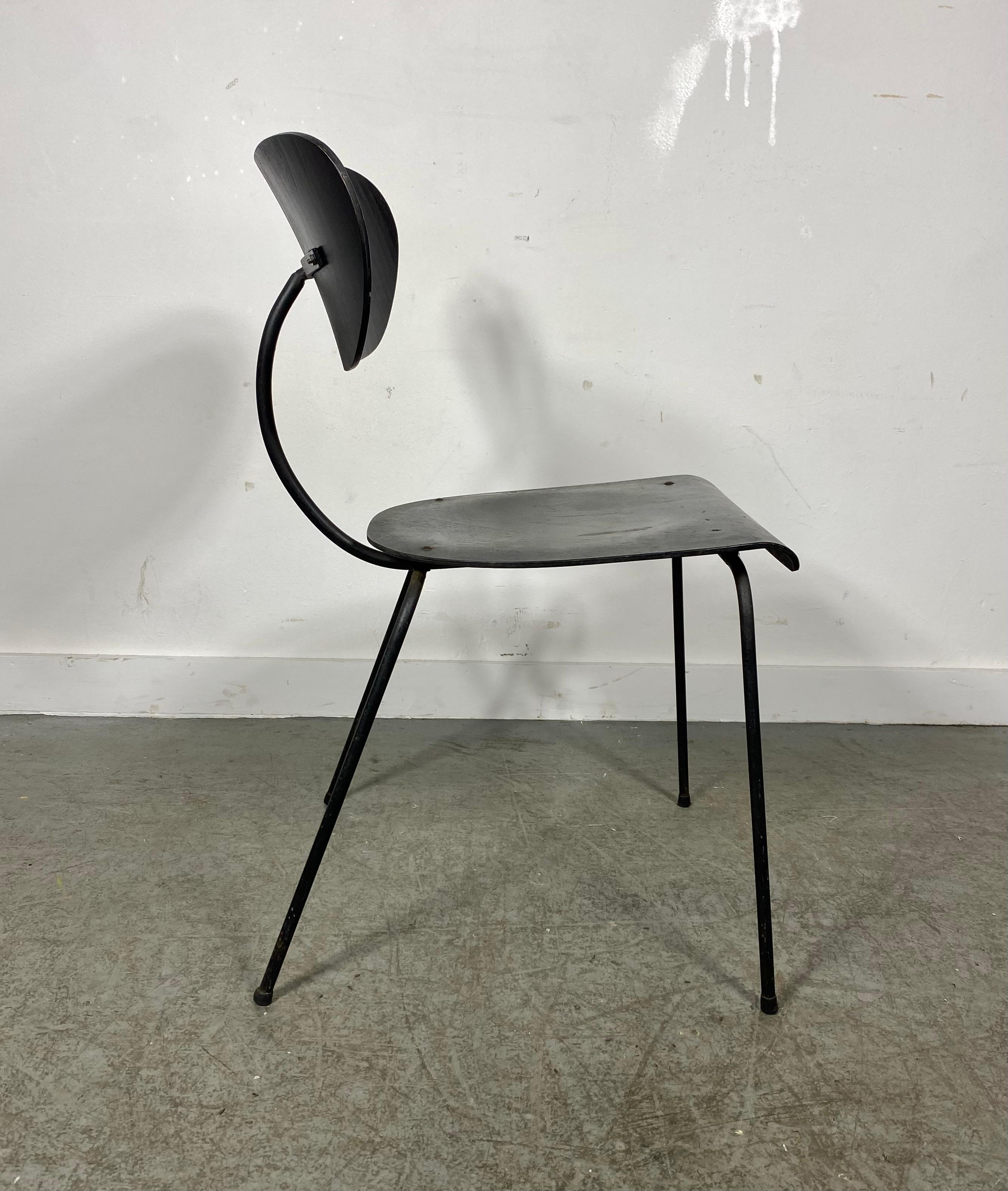 Modernist Iron and Plywood side chair attributed to Egon Eiermann, Germany For Sale 4