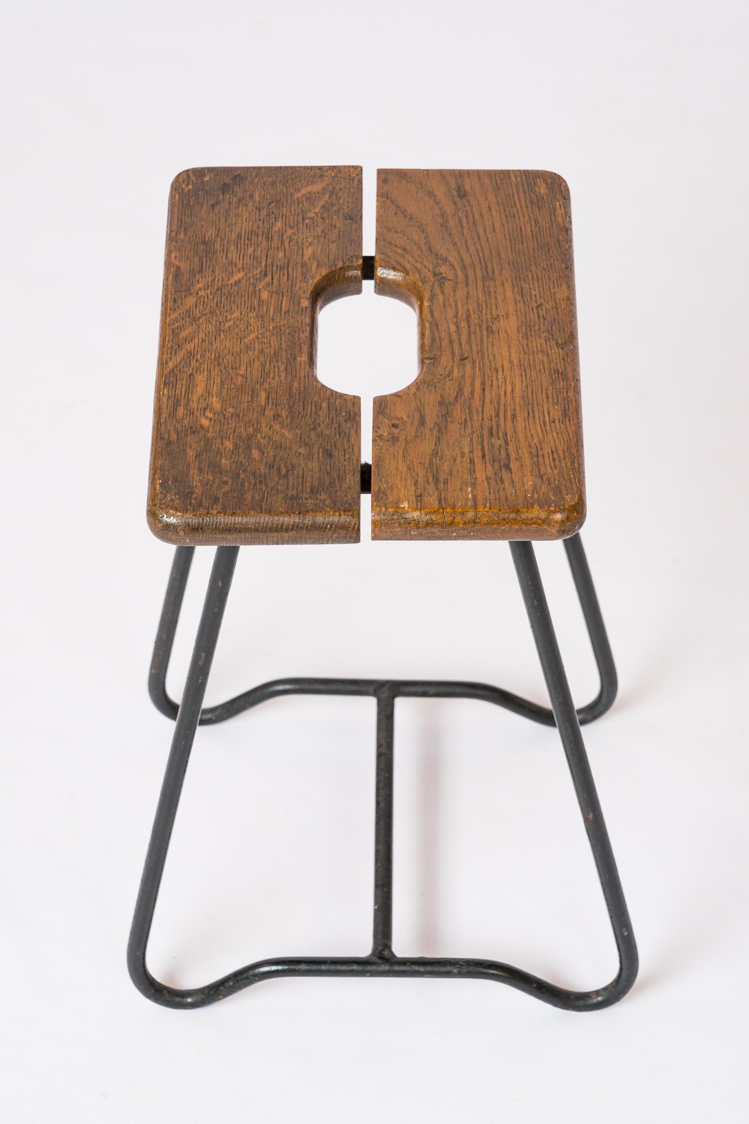 Taburete Modernista de Hierro y Lamas Partidas de Roble - Francia Años 60 Francés en venta