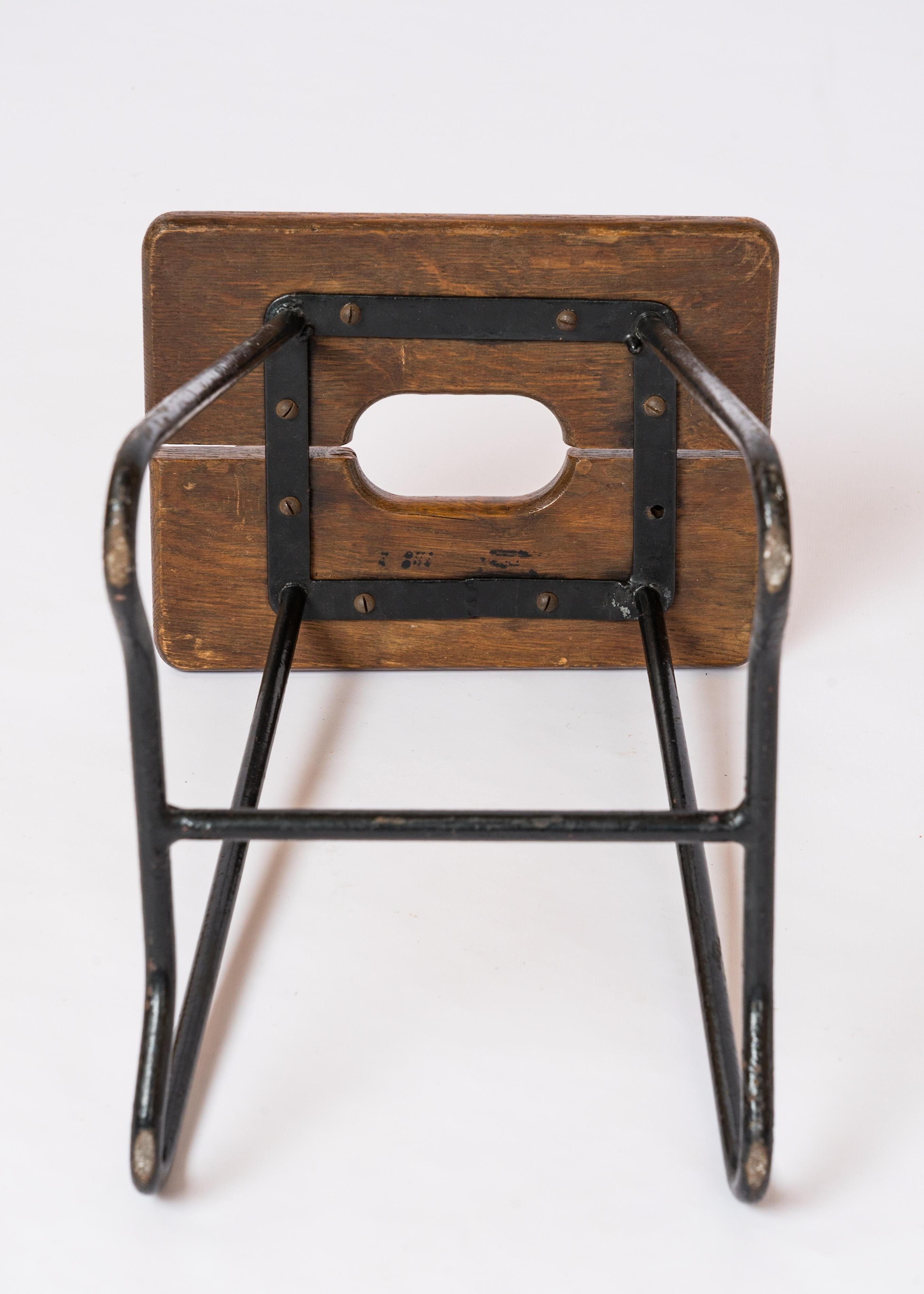 Taburete Modernista de Hierro y Lamas Partidas de Roble - Francia Años 60 en venta 1