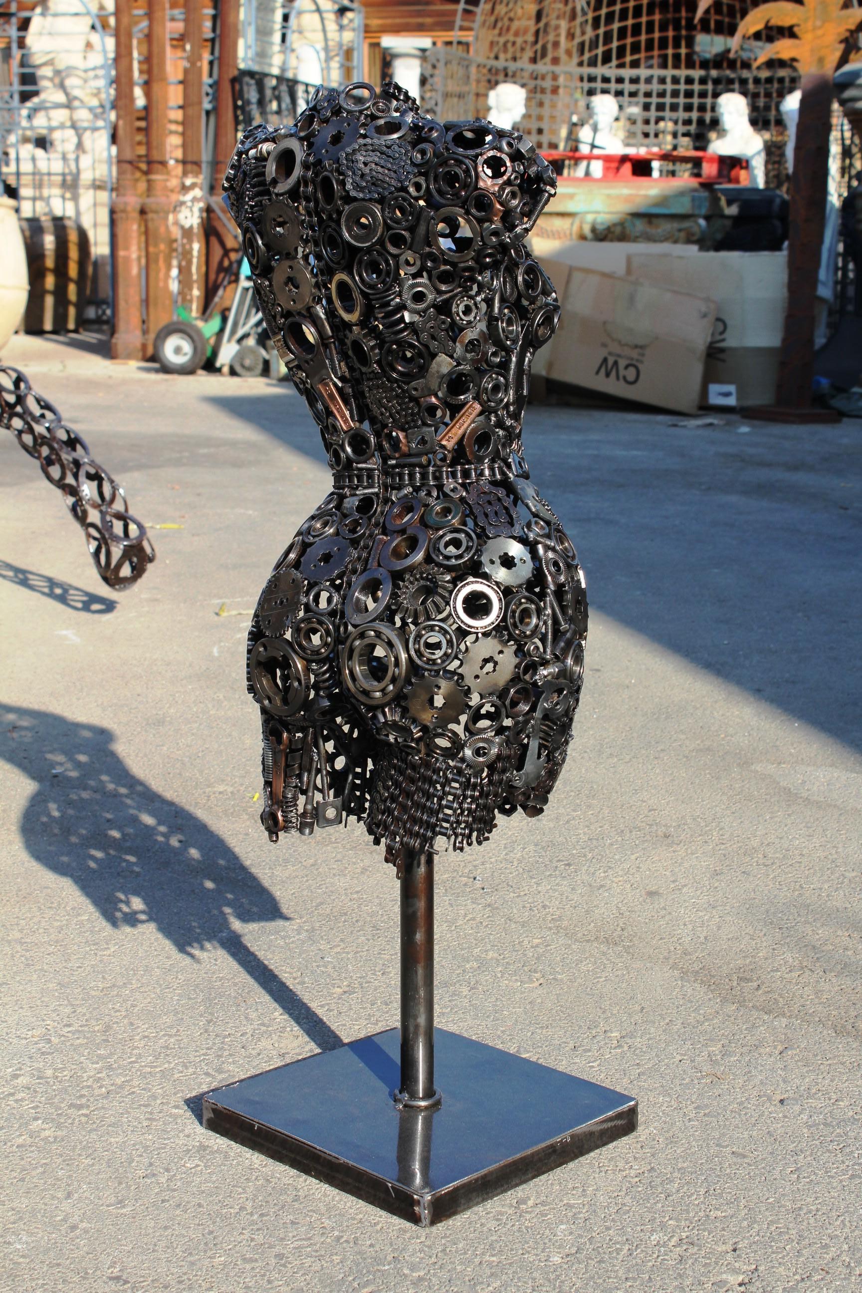 Modernist Iron Torso Sculpture Made Up of Mechanical Parts In Good Condition In Marbella, ES