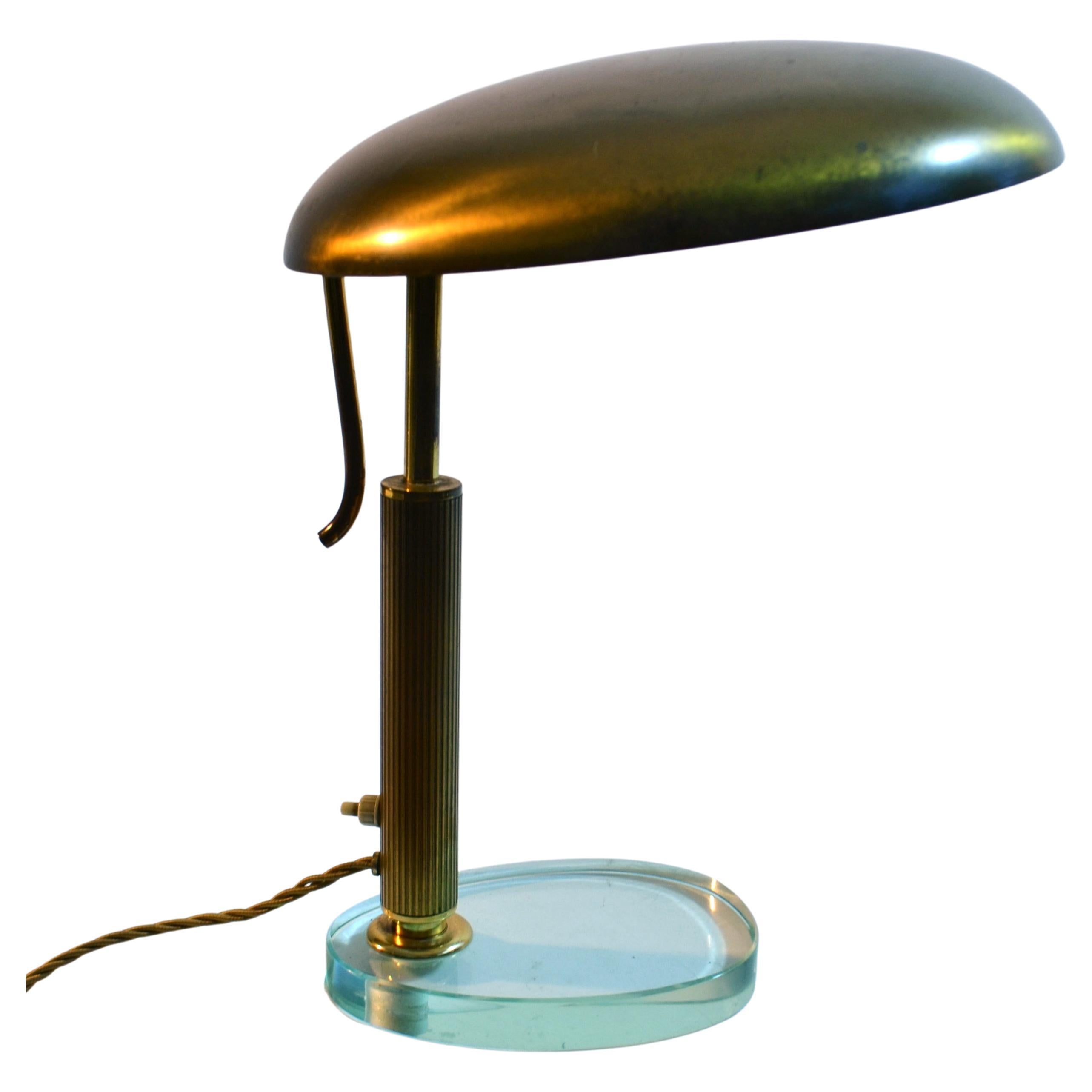 Modernist Desk Lamp attr. Pietro Chiesa for Fontana Arte in Brass and Glass For Sale