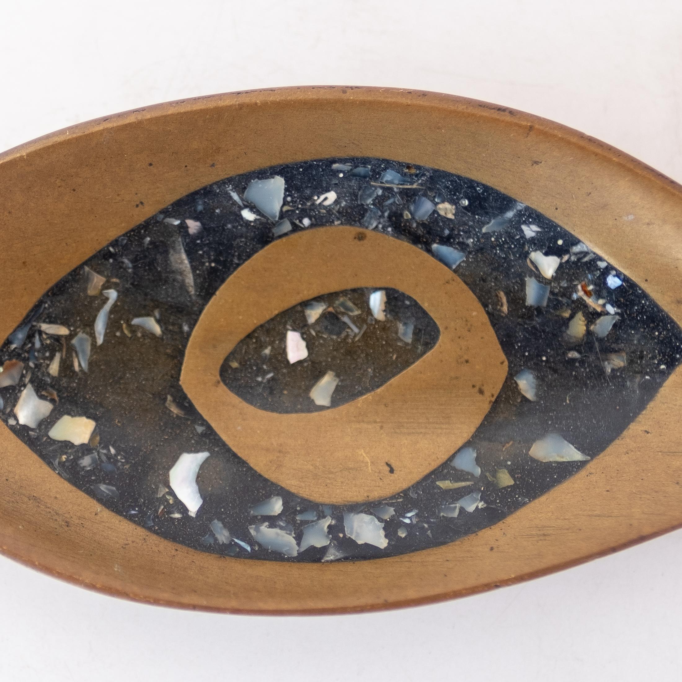 Modernist Italian Inlay Stone Eye Bronze Bowl Catch All Ring Dish In Good Condition For Sale In San Diego, CA