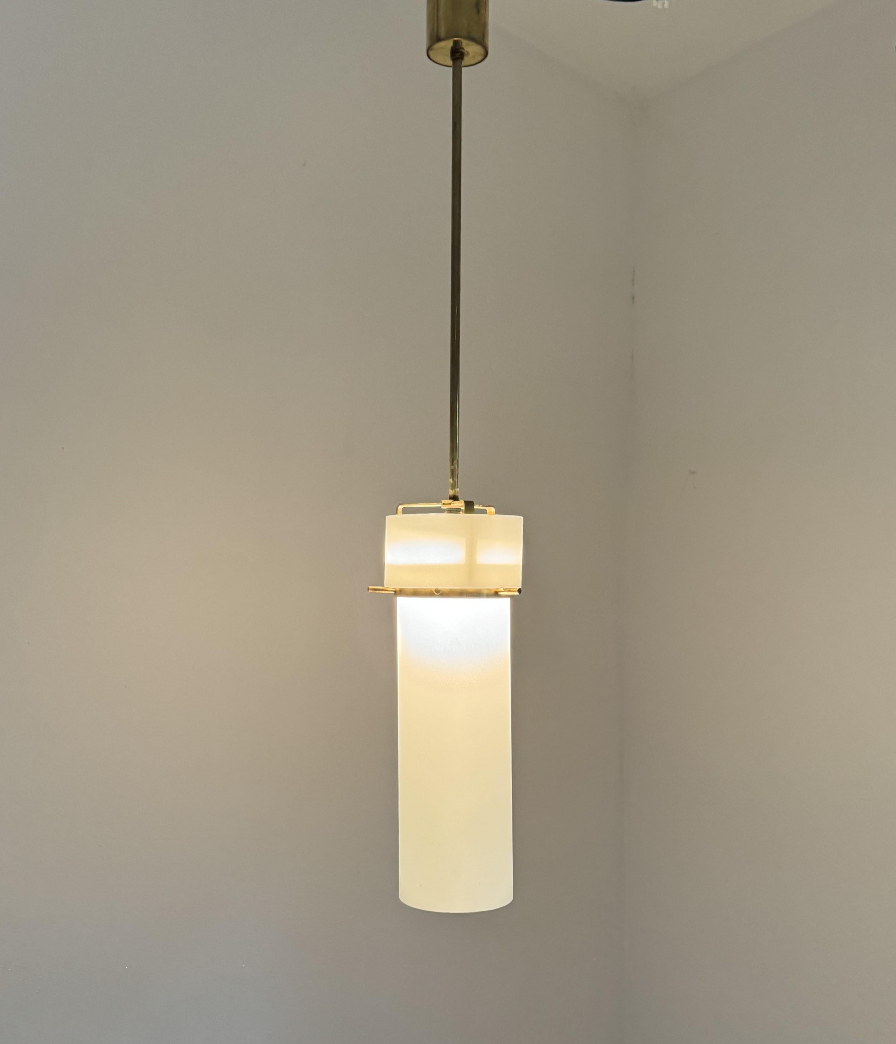 Modernistisches italienisches Windlicht ITSO Stilnovo aus Messing und Opalglas, 1950er Jahre im Angebot 6