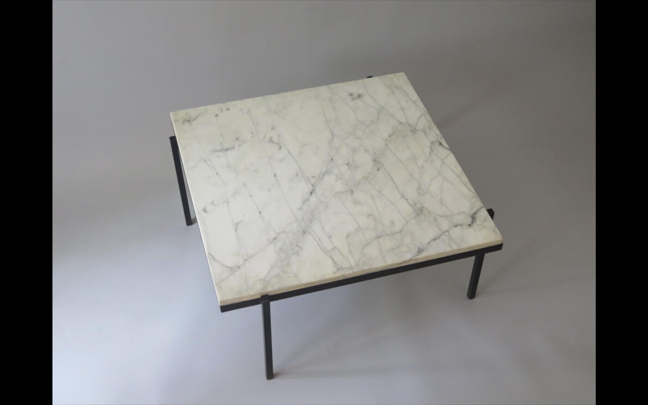 Mid-20th Century Modernist Italian Marble and Iron Coffee Table, Italy For Sale