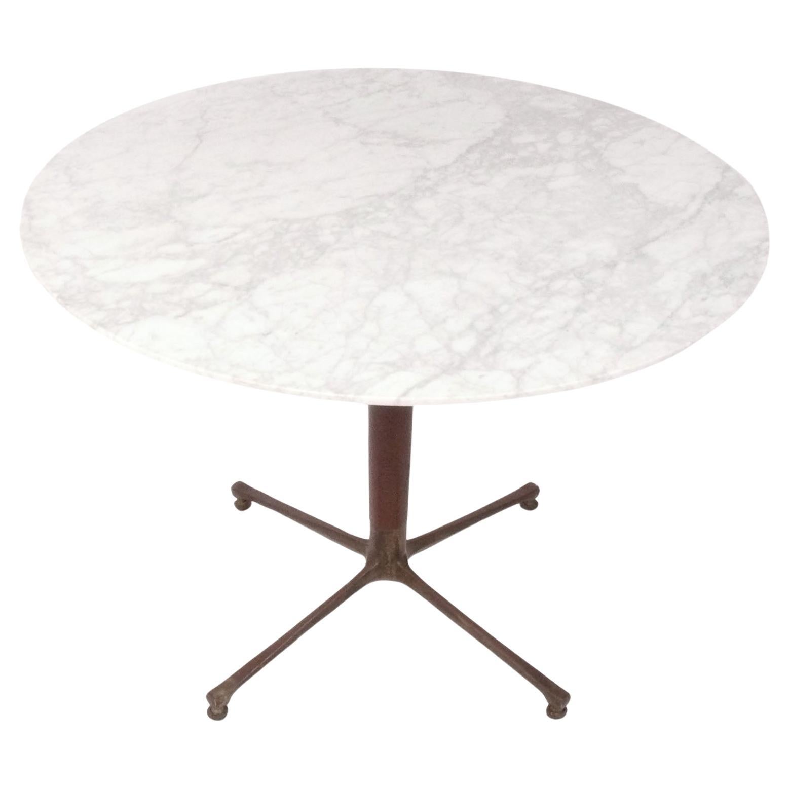 Modernistischer italienischer Marmor-Esstisch