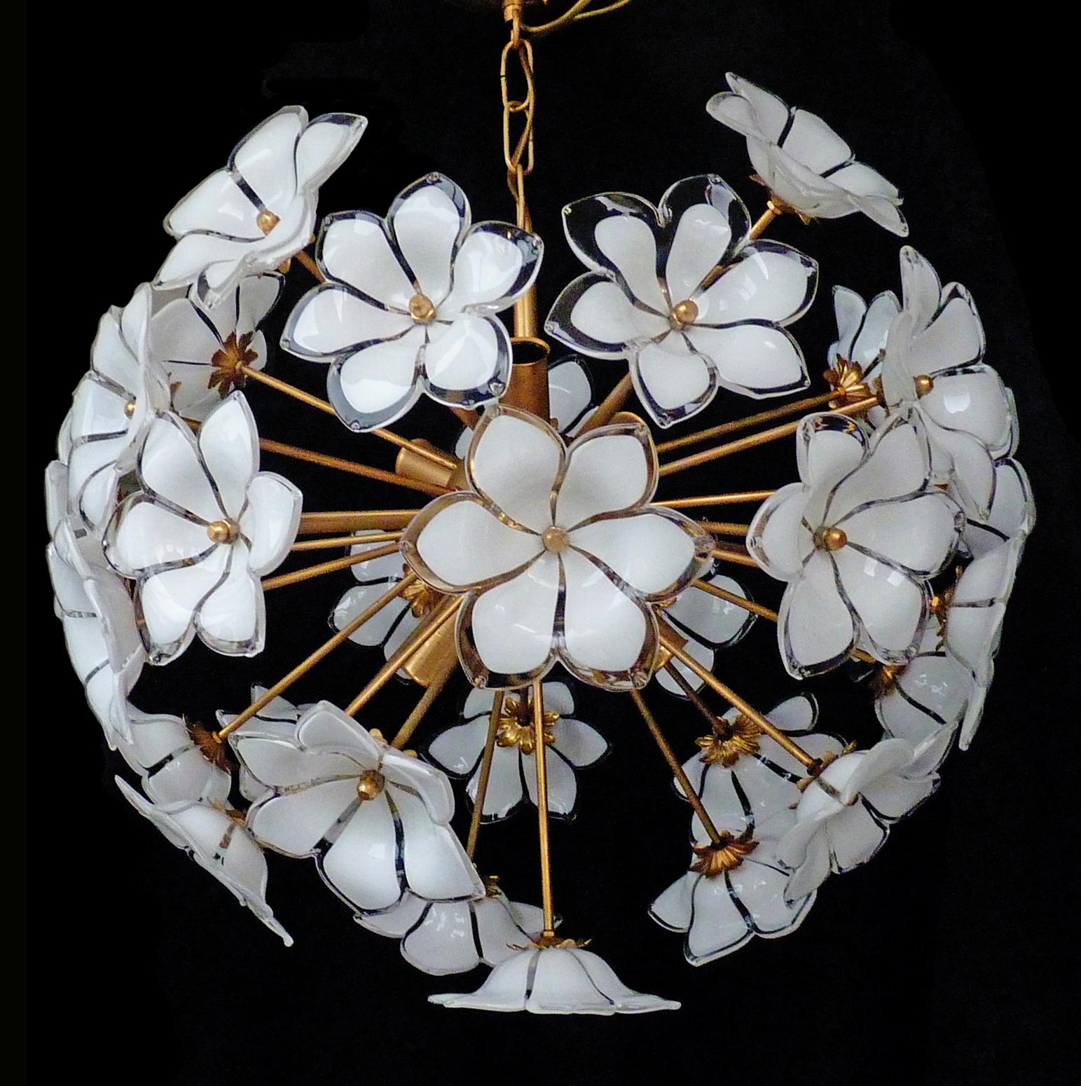 Hollywood Regency Modernist Italian Murano Flower Bouquet Art Glass Gilt Brass Sputnik Chandelier For Sale