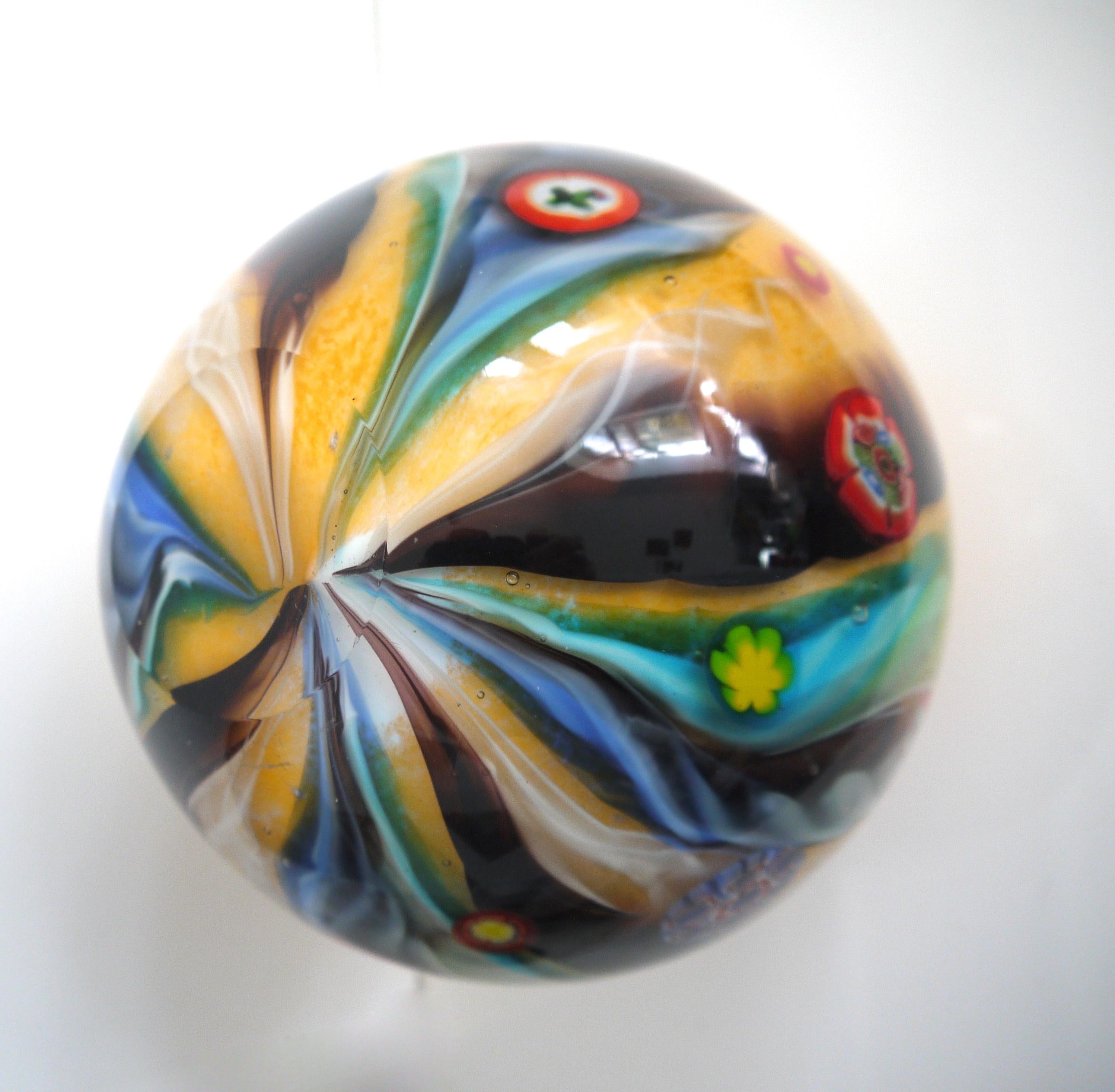 1950 Modernist Italian Murano Mille Fiori 'Orb' Glass Vase by Fratelli Toso In Good Condition For Sale In Halstead, GB