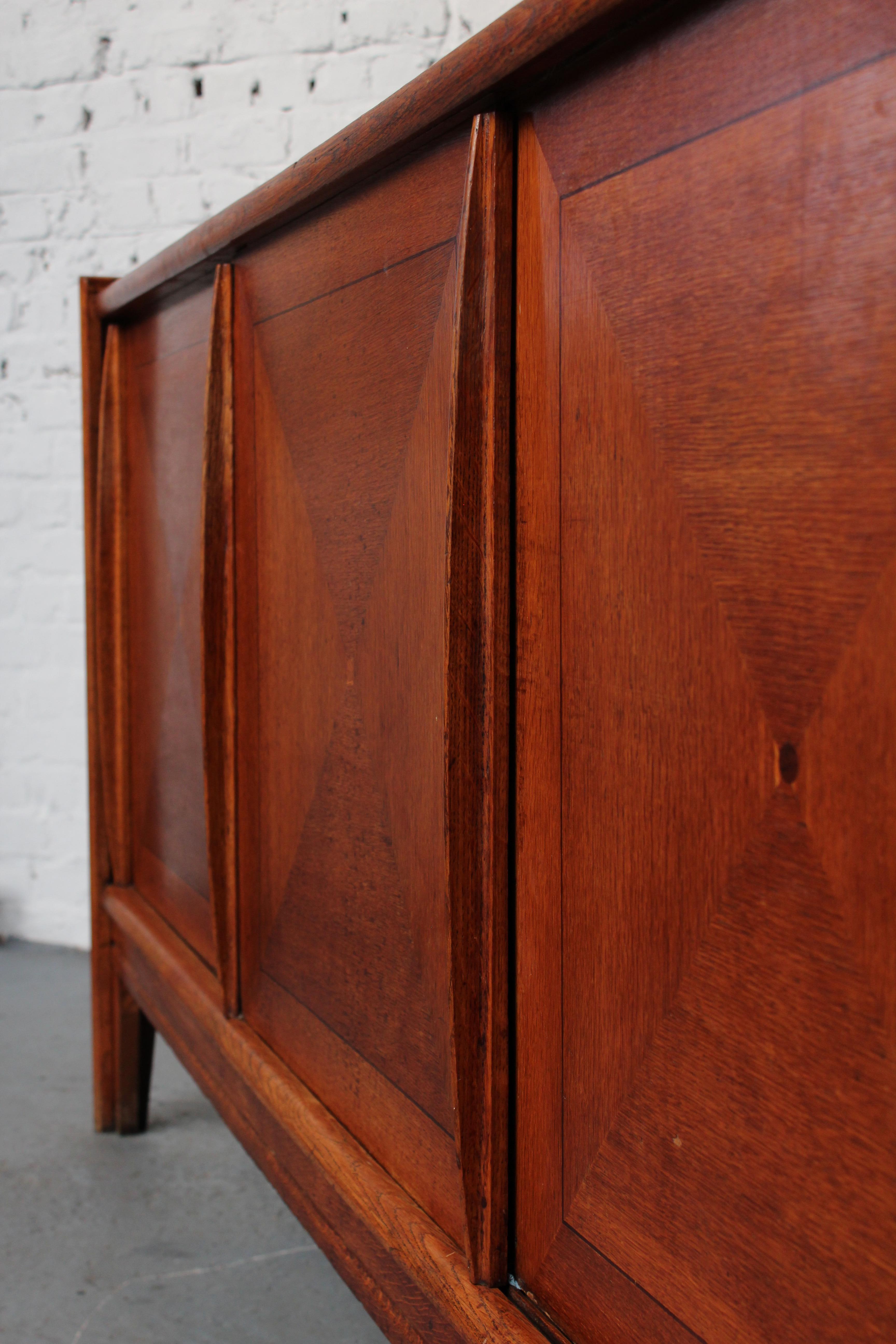 Modernistisches italienisches Sideboard im Angebot 3