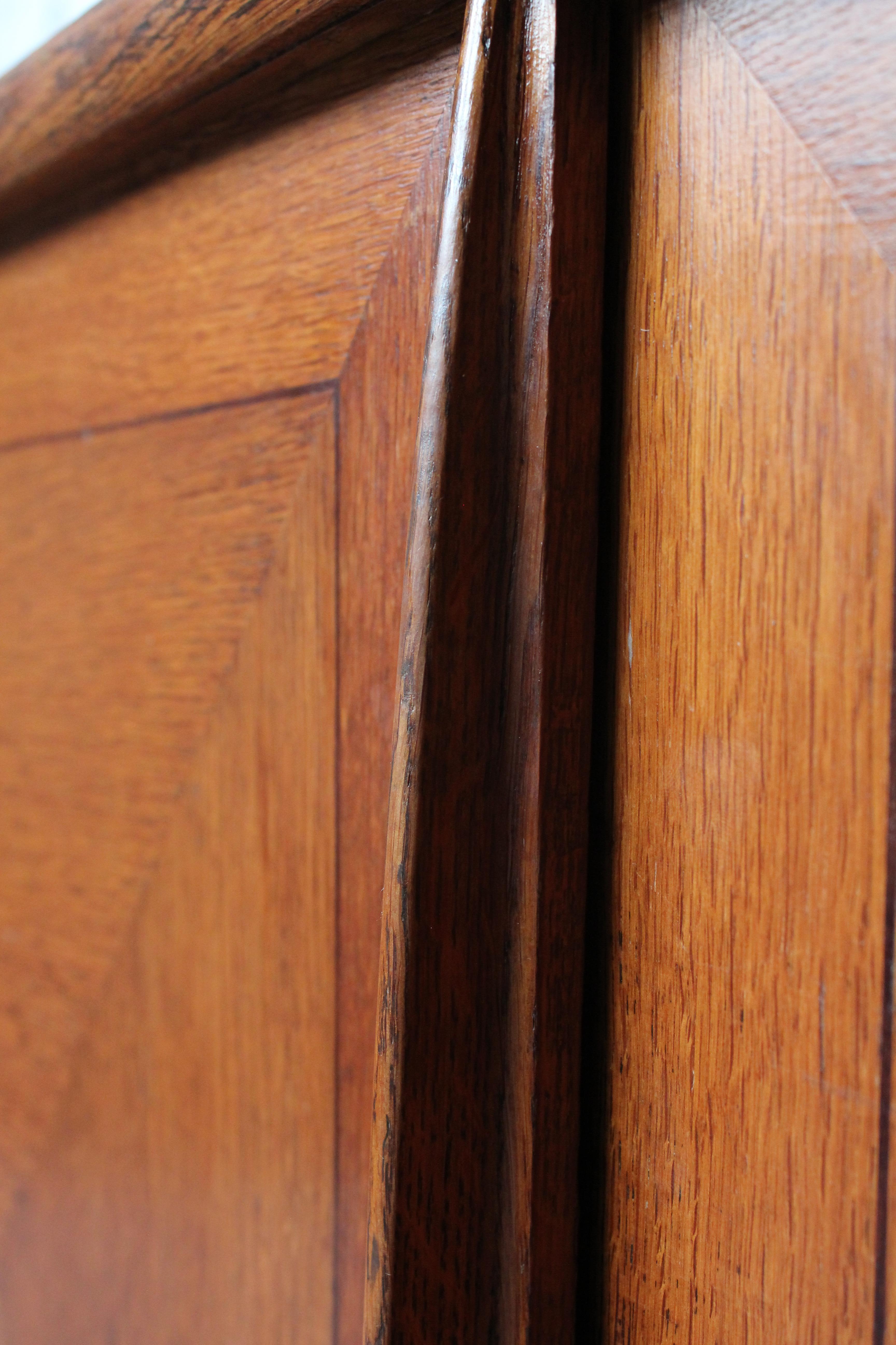 Modernistisches italienisches Sideboard (Moderne) im Angebot