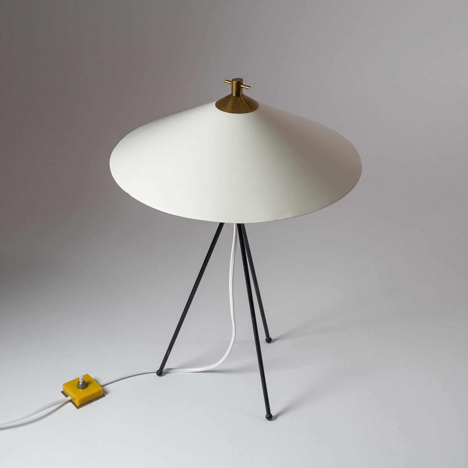 Modernist Italian Tripod Table Lamp, 1950s 7